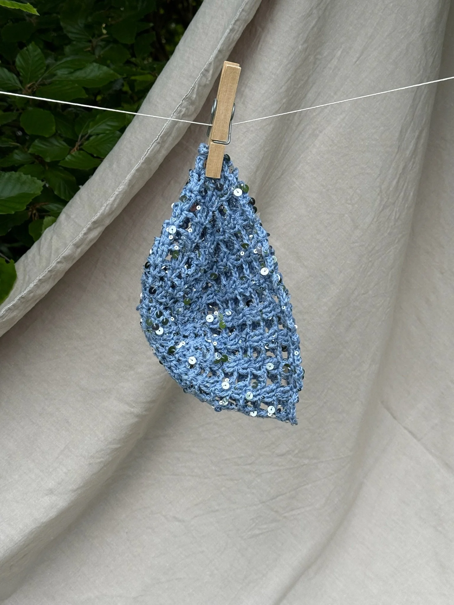 sequin hat in blue