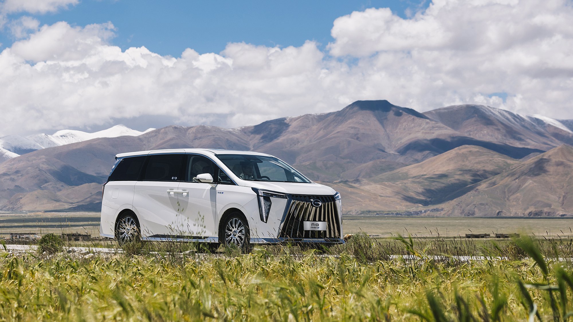 Experience Luxury with the M8 - Exclusive Offers Available Now
