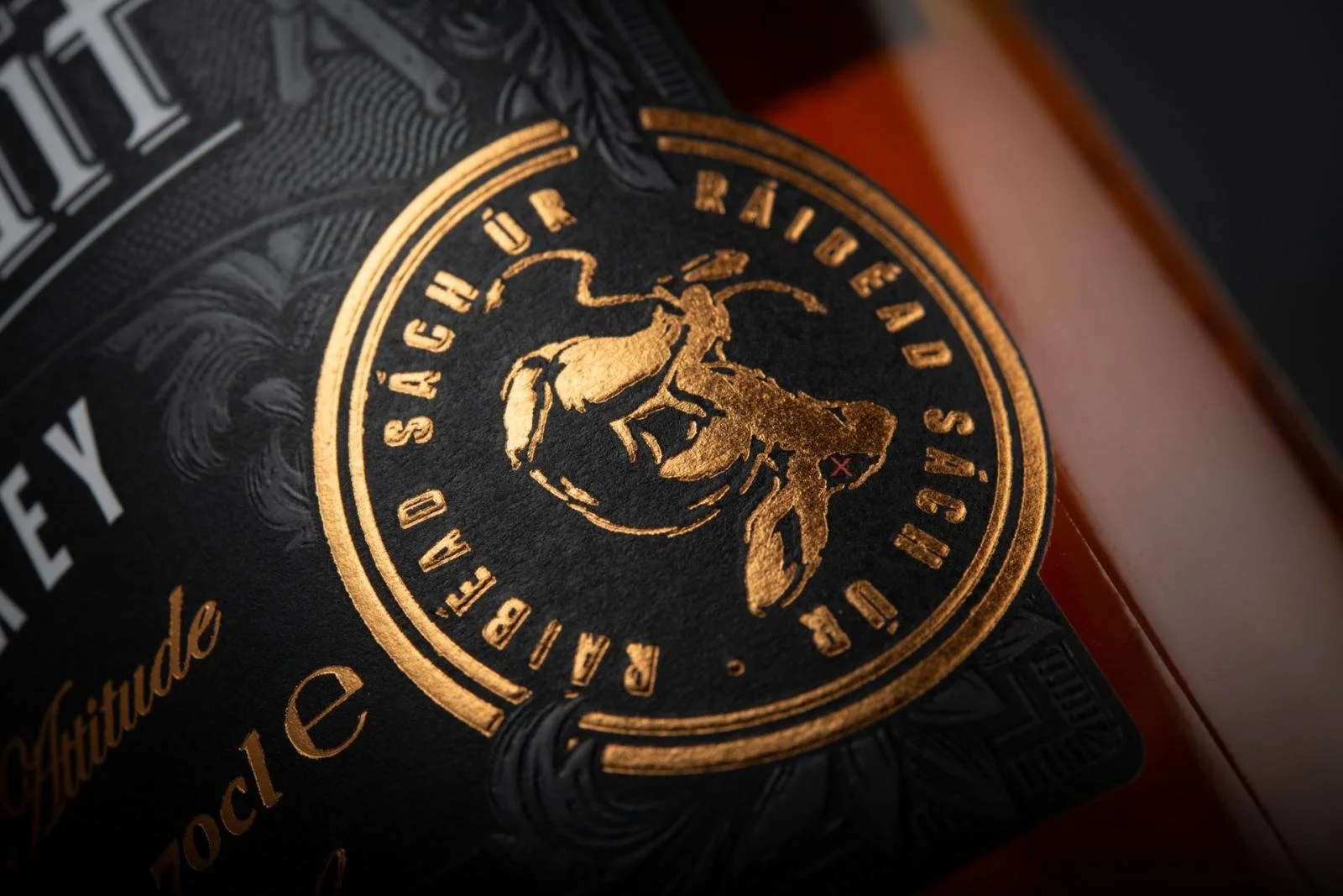 2_Dead-Rabbit-Whiskey-Label-Rabbit-Badge-1920x1280.jpg