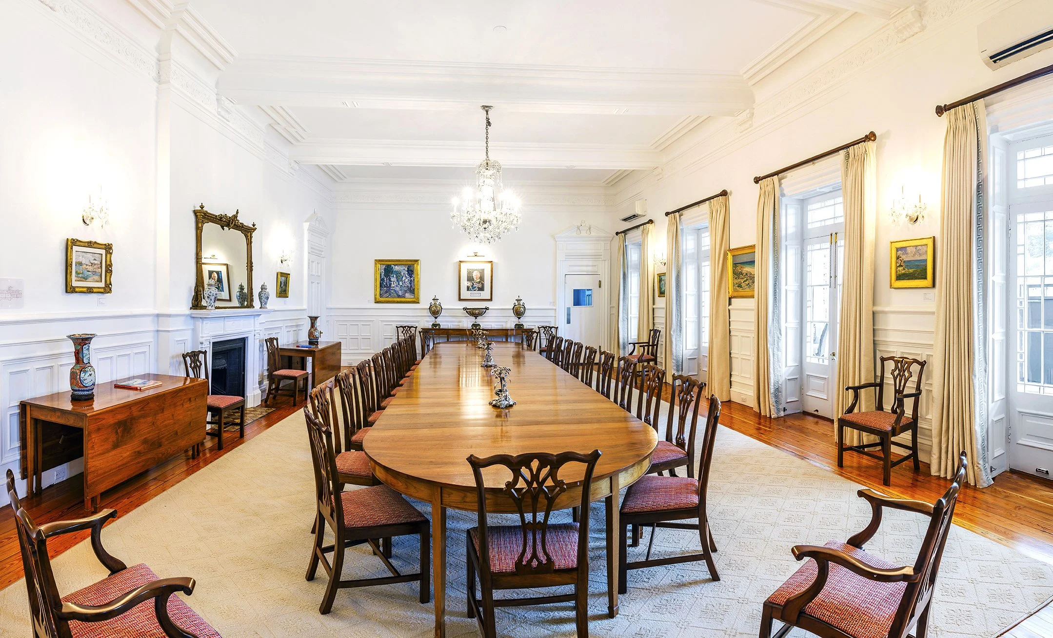 GH_DININGROOM_FINAL_LOW RES.jpg
