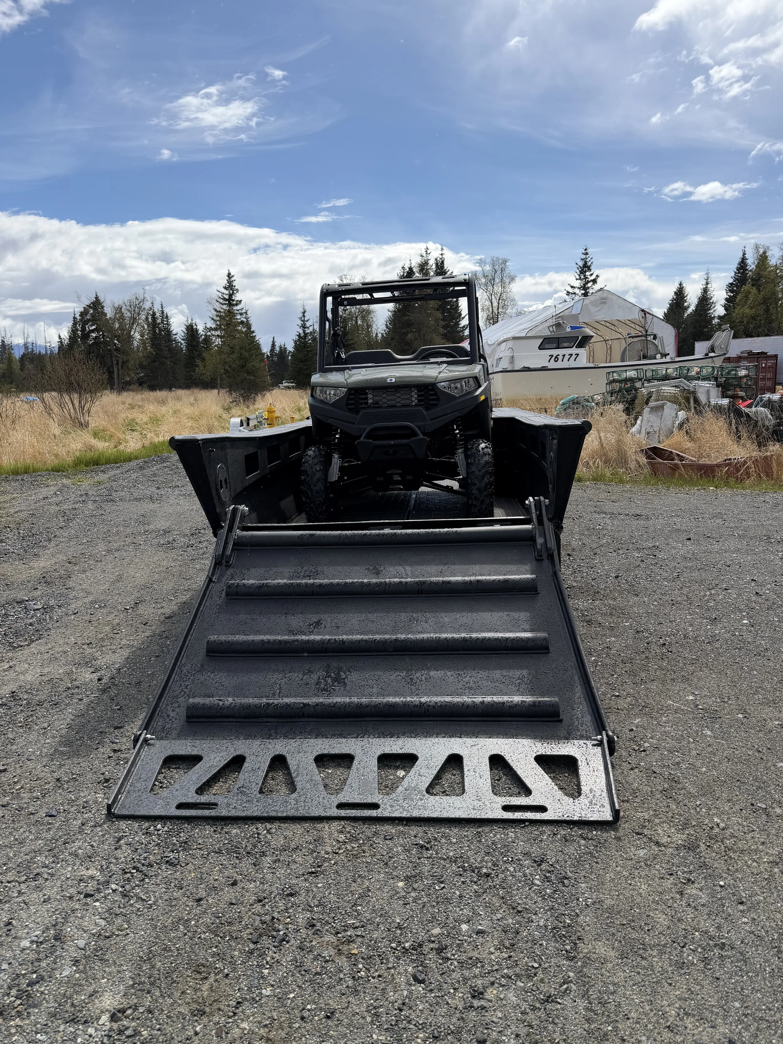 20' Landing Craft with Drop Bow & Side x Side