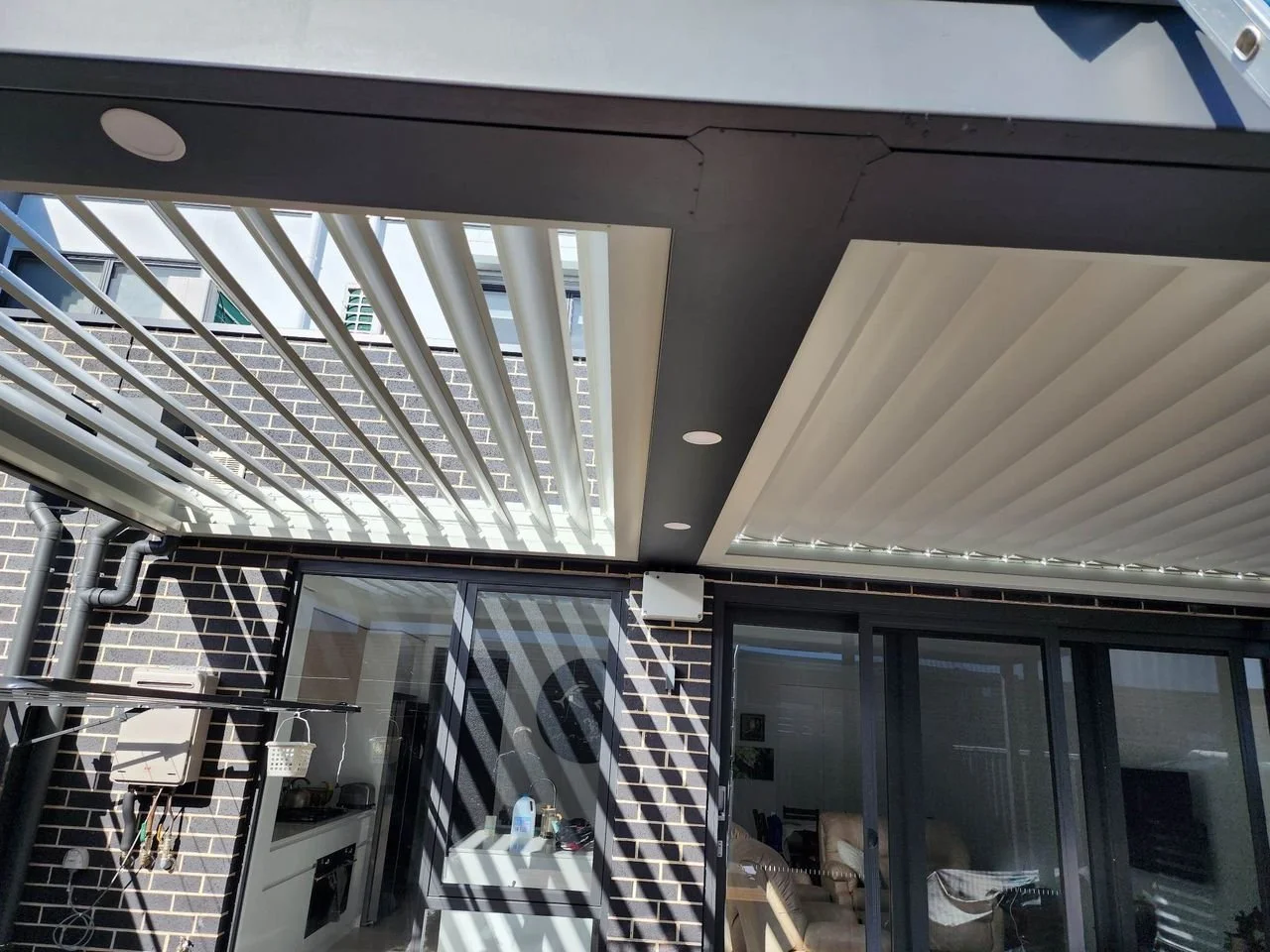 Louvre Roof Systems Australia: Benefits, Costs &amp; Buying Guide