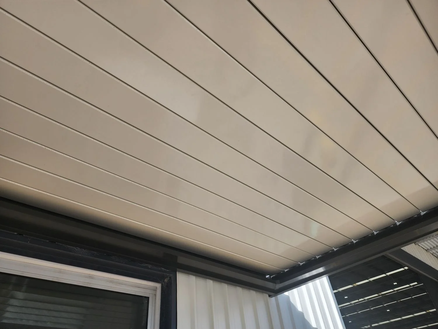 louvre roof beight color closed in house