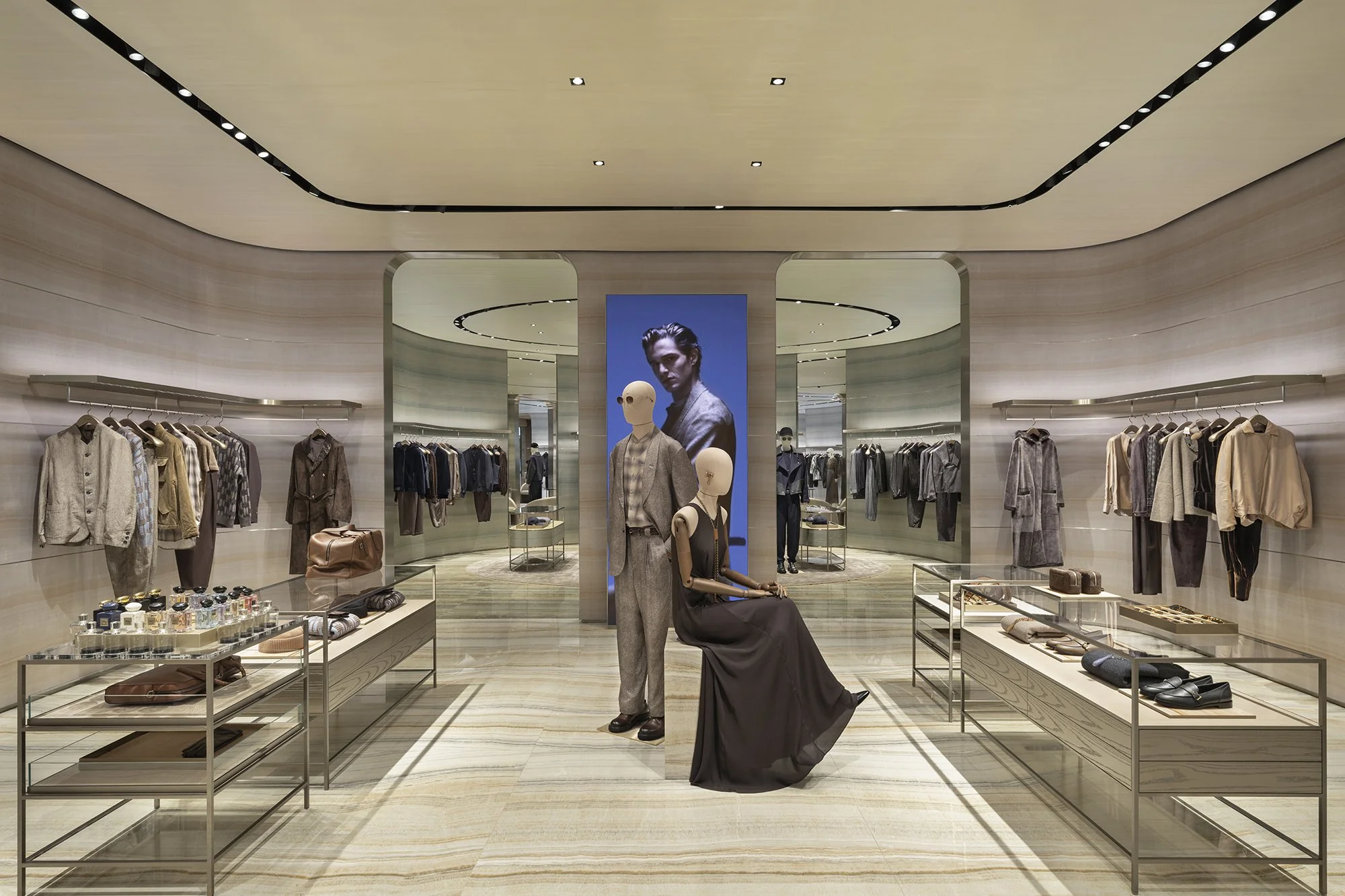 Giorgio Armani ICON SIAM - Interior 01.jpg