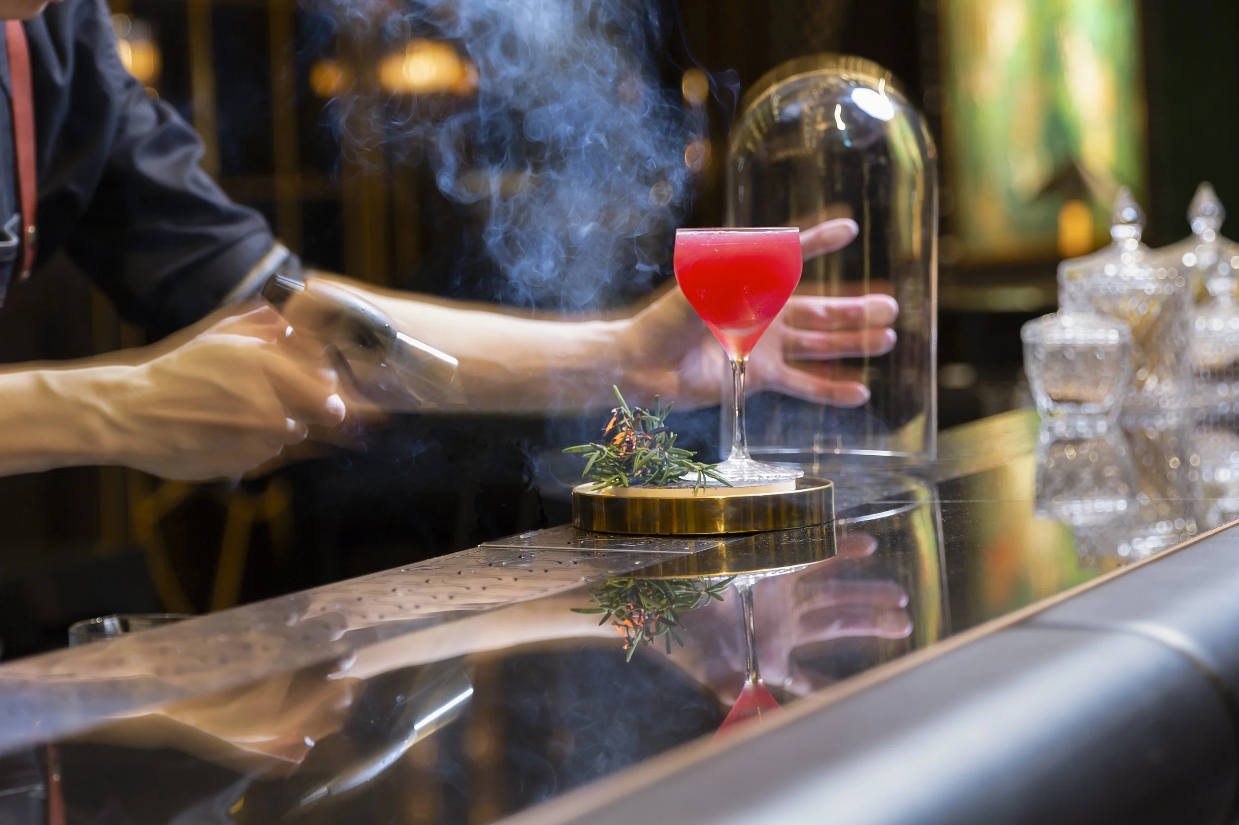 Kempinski SinDhorn - Firefly Bar Detail 03.JPG