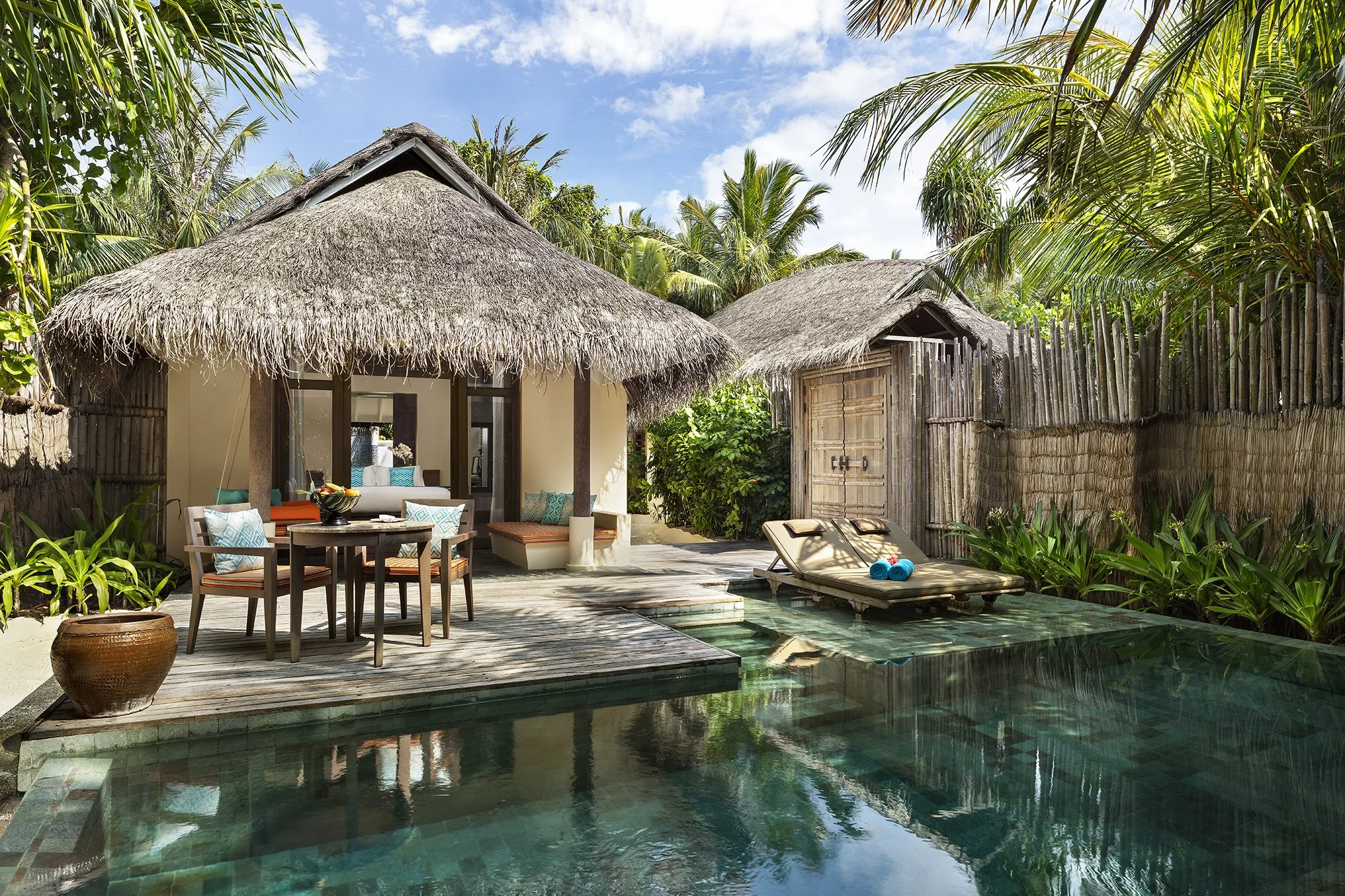 Anantara Dhigu Family Suite Outdoor.JPG