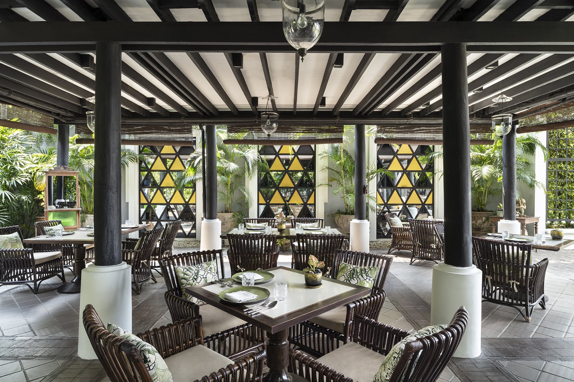 The Siam Chon Restaurant Angle 1.jpg