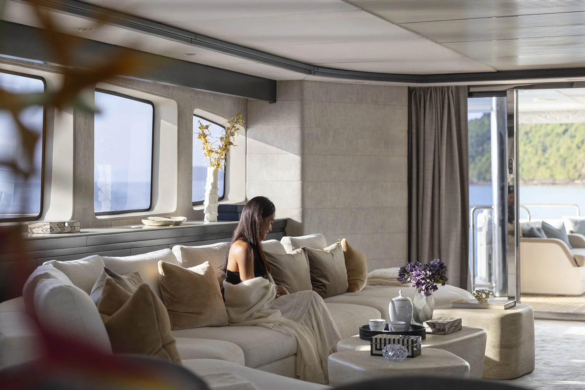 Panakeia Yacht Lifestyle Main Saloon 01.jpg