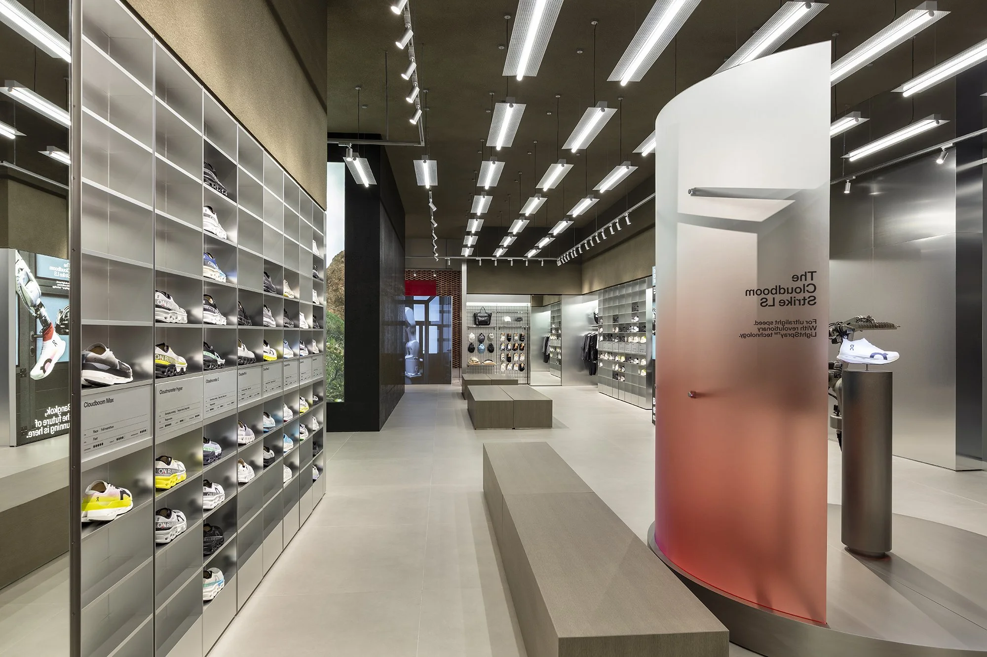 ON ONE Bangkok Store Interior 09.jpg