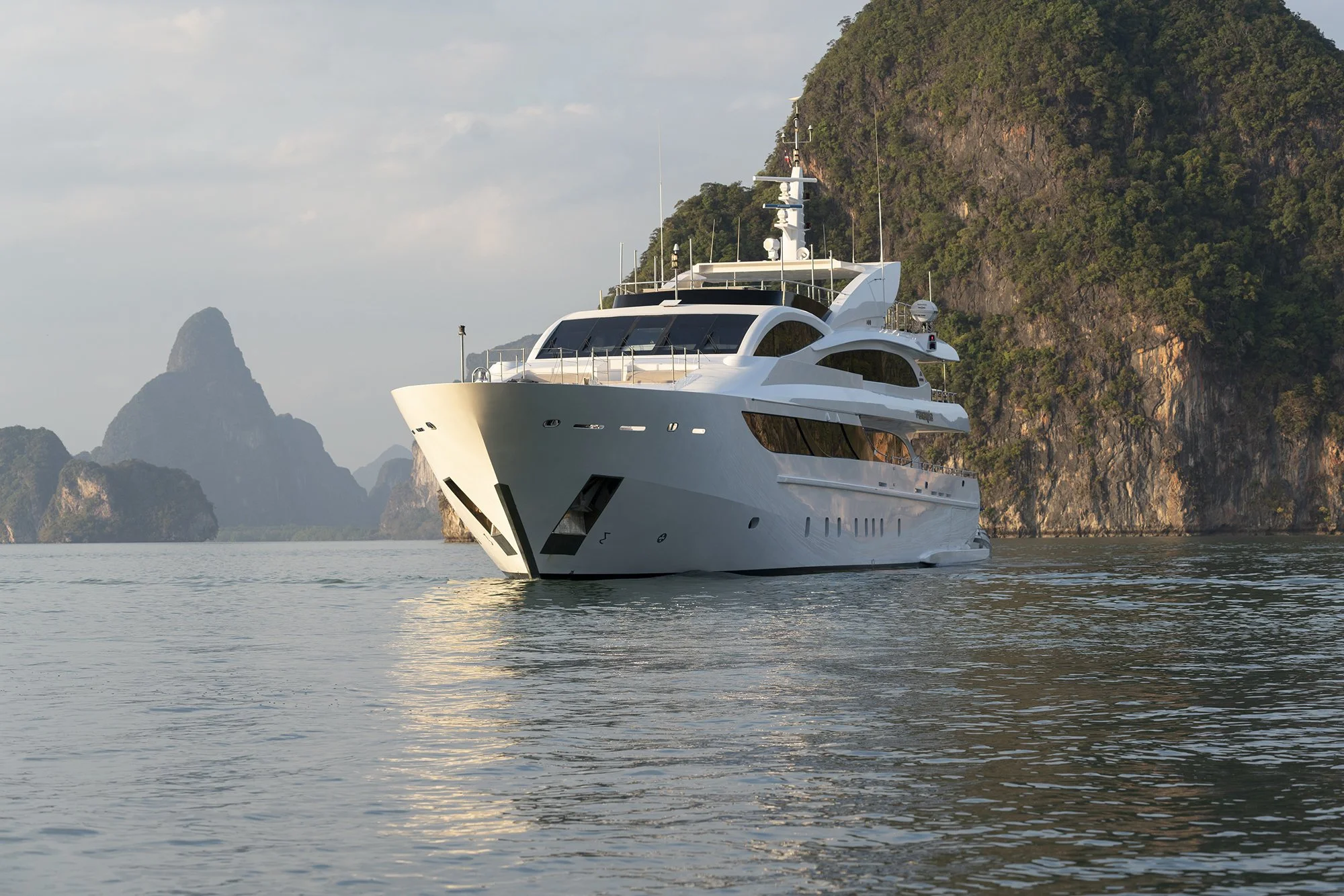 Panakeia Yacht Exterior Angle B 02.jpg