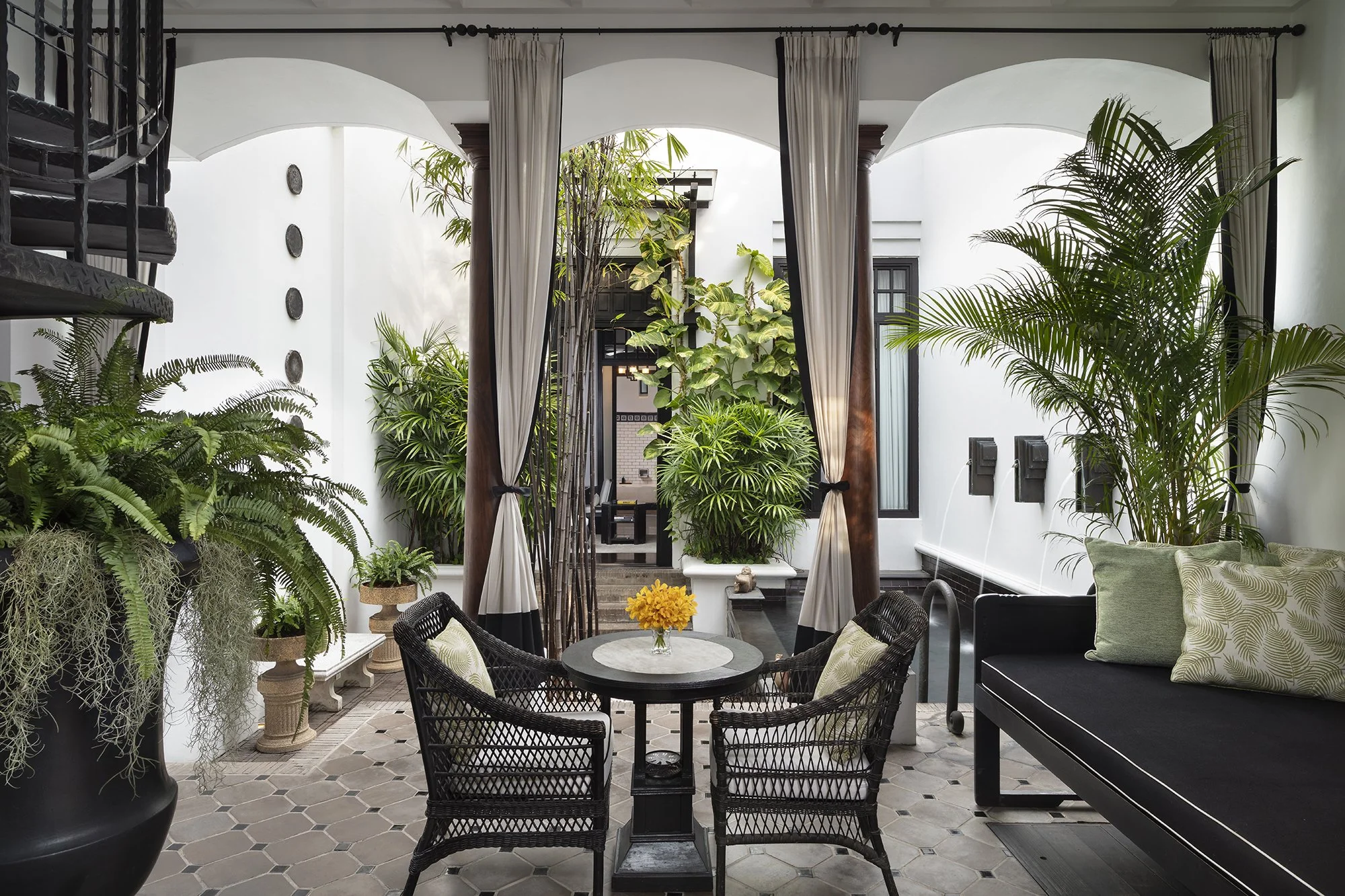 The Siam Pool Villa Courtyard Angle 2.jpg
