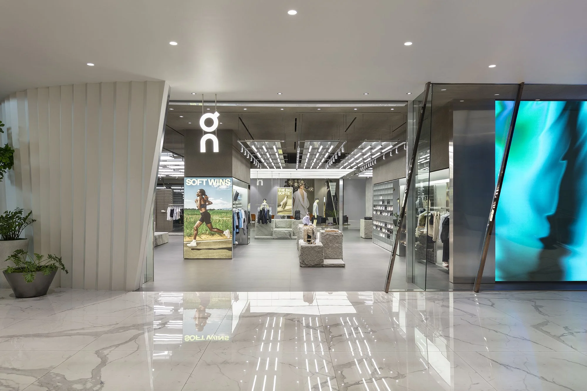 ON ICON Siam Product - Angle 2.jpg
