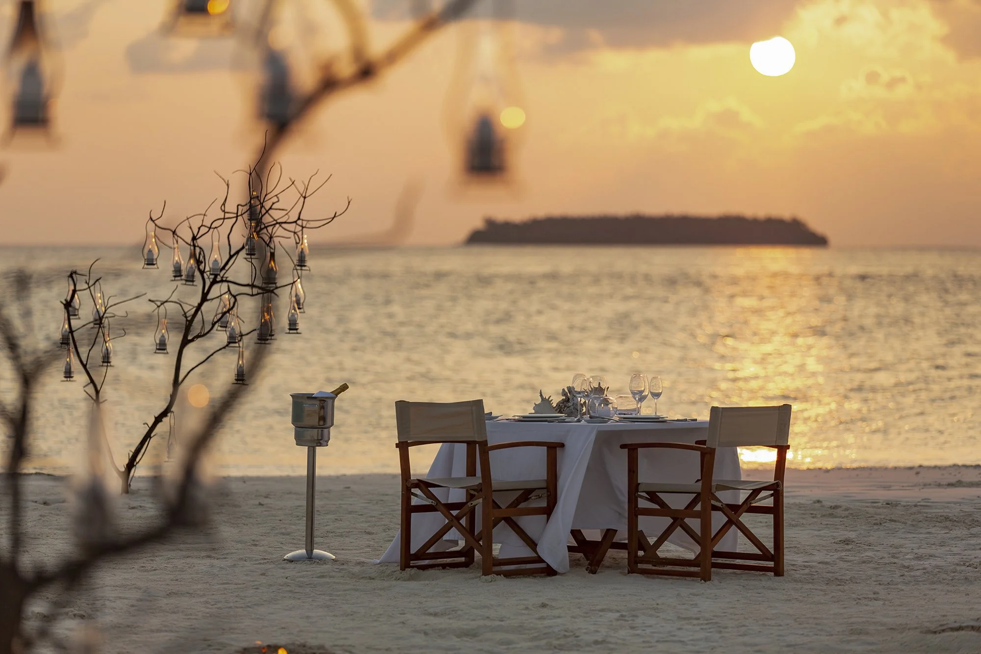 Anantara Kihavah MaldivesDining By Design Sandbank Sunset Close-up.JPG