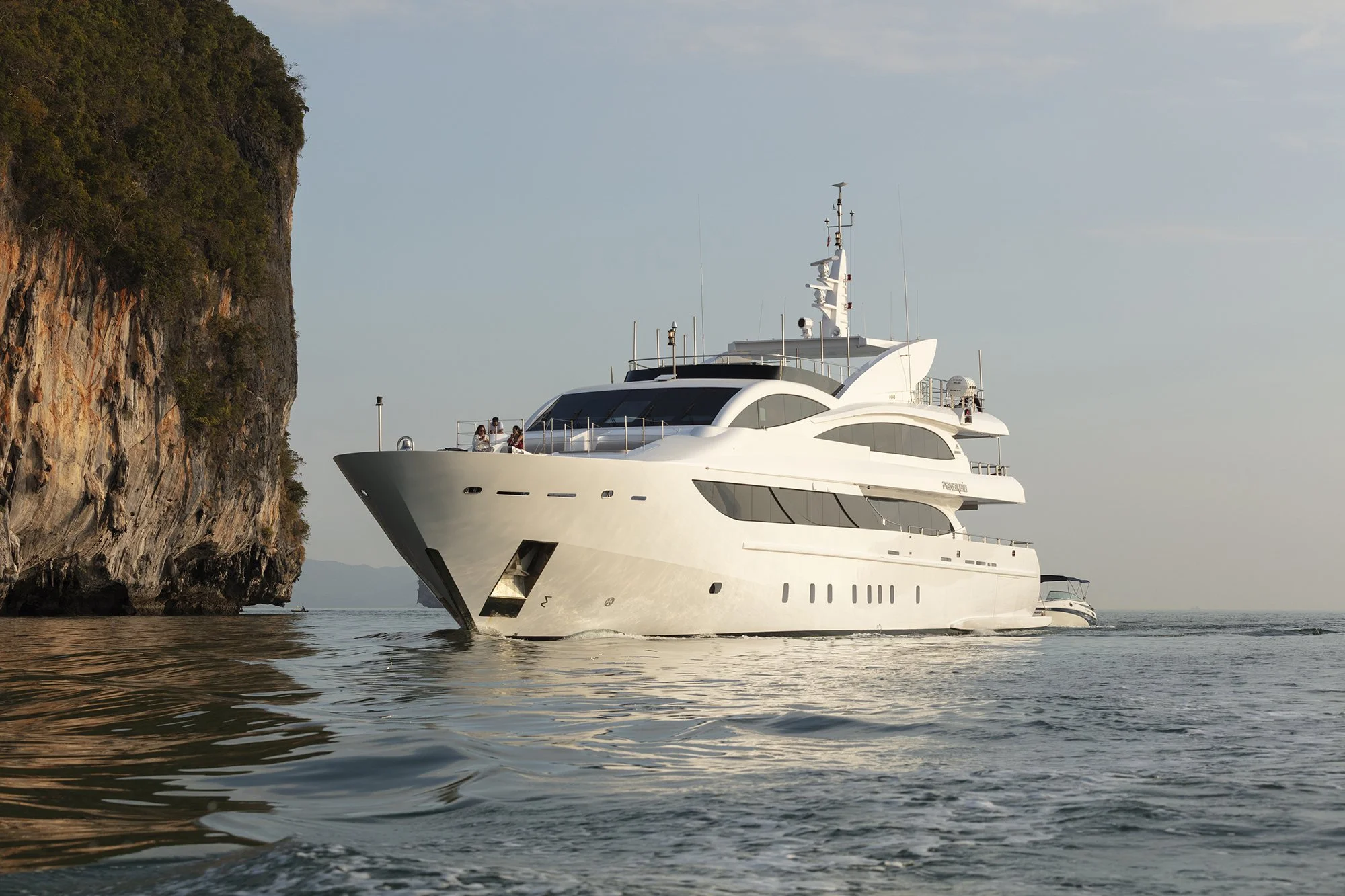 Panakeia Yacht Exterior Angle B 03.jpg