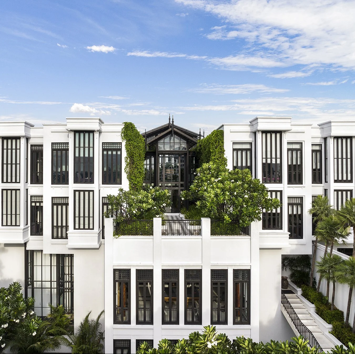 Resort Hotel Thumb Opt2.jpg