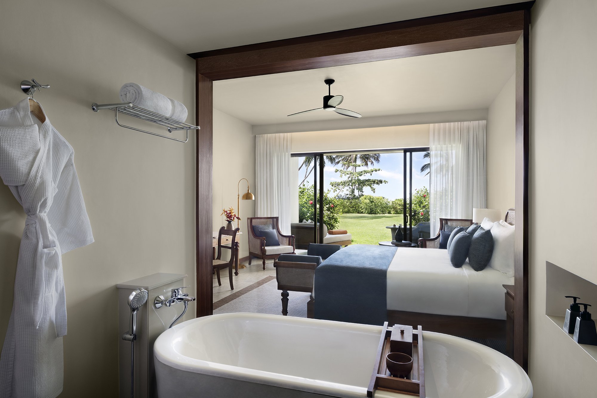 Anantara Tangalle Premiere Beach Access Bedroom.jpg
