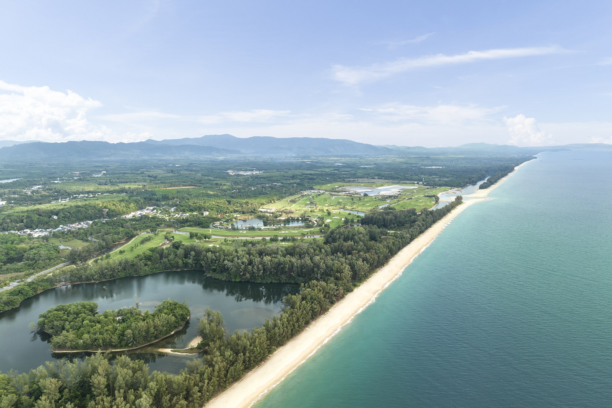 Aquella Overview Aerial 02.JPG