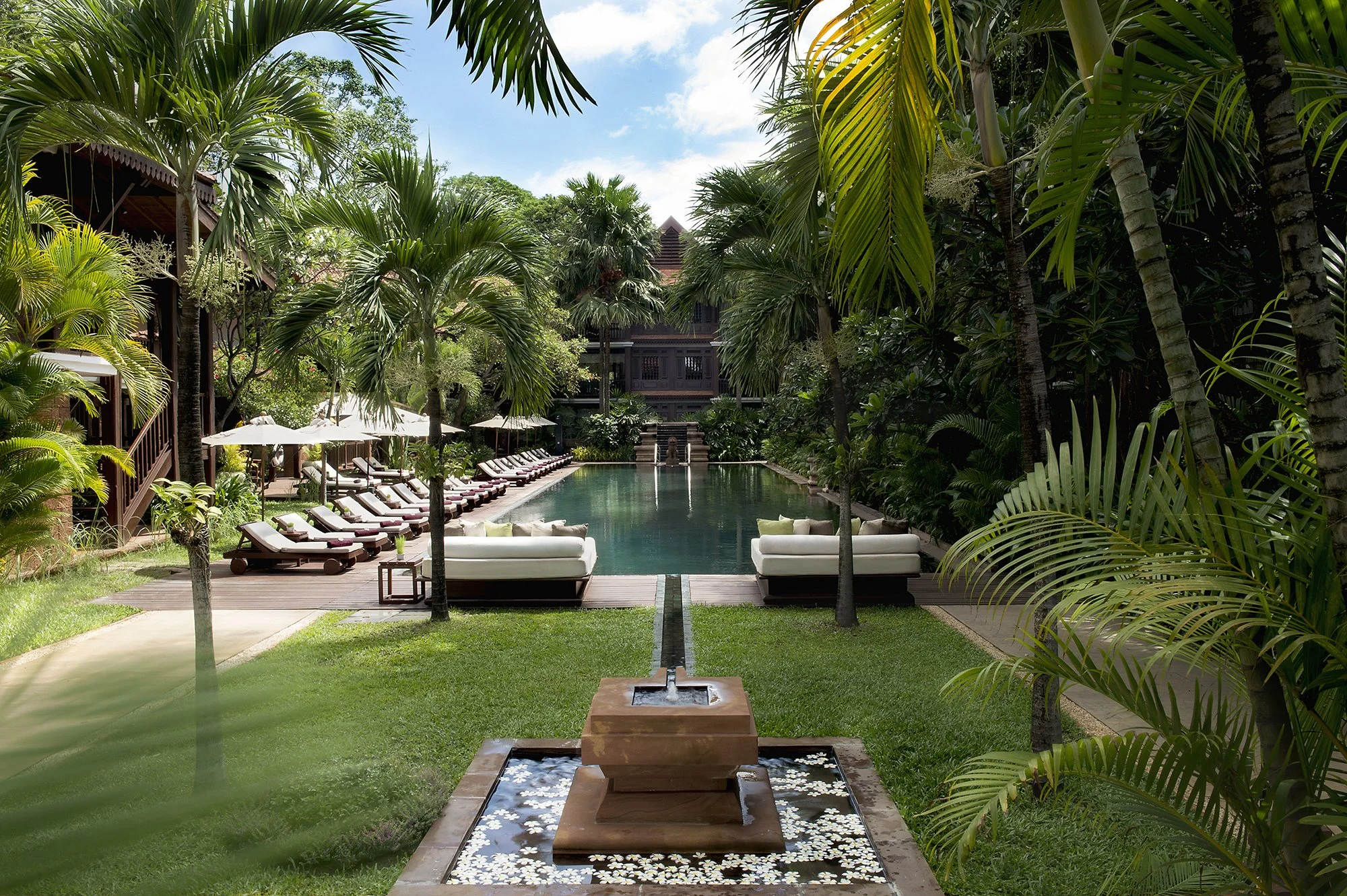 Belmond Le Residence Siem Reap Swimming Pool Angle 1.jpg