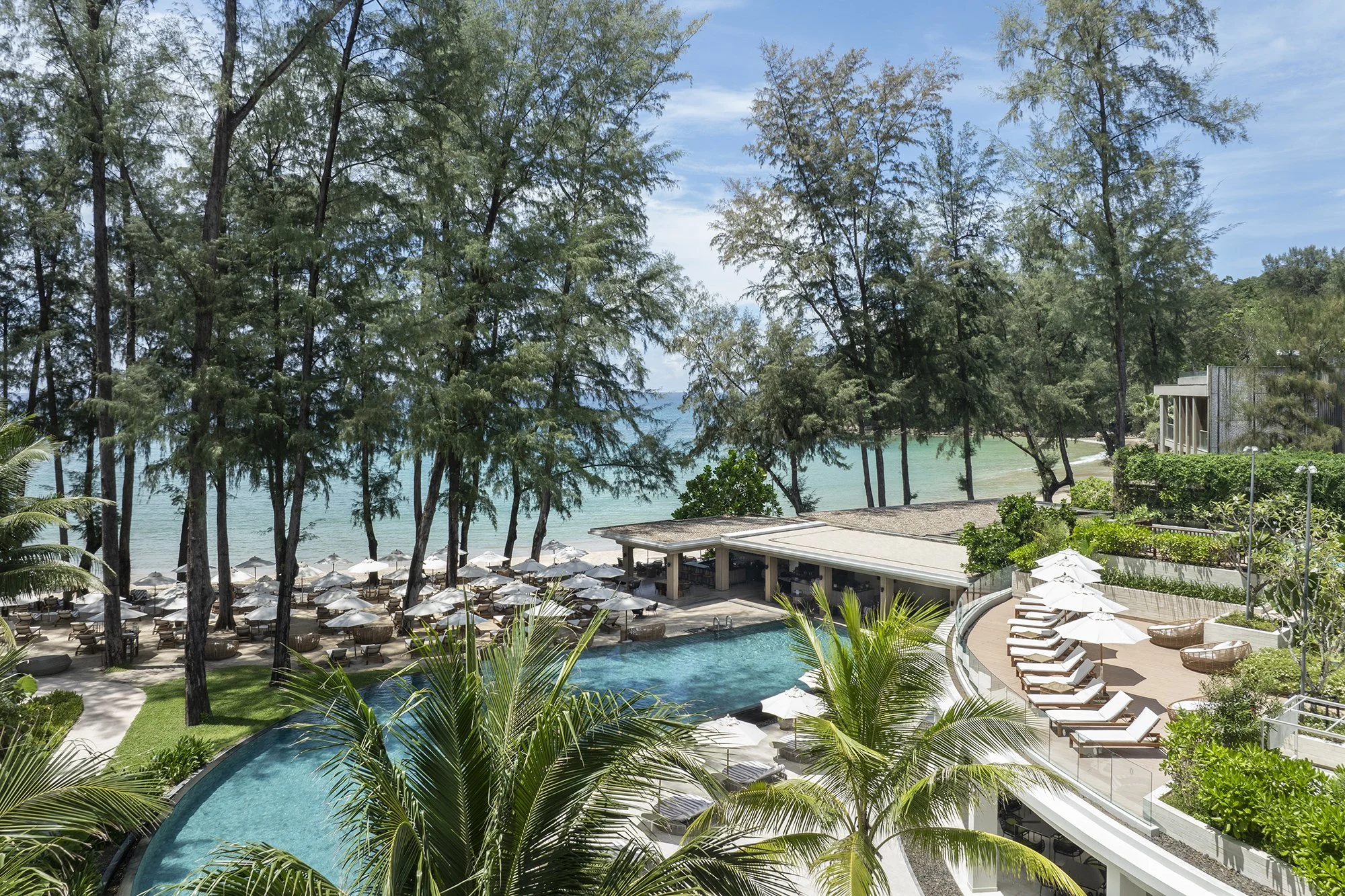 InterContinental Phuket - Beach Pool Club IC 01.jpg