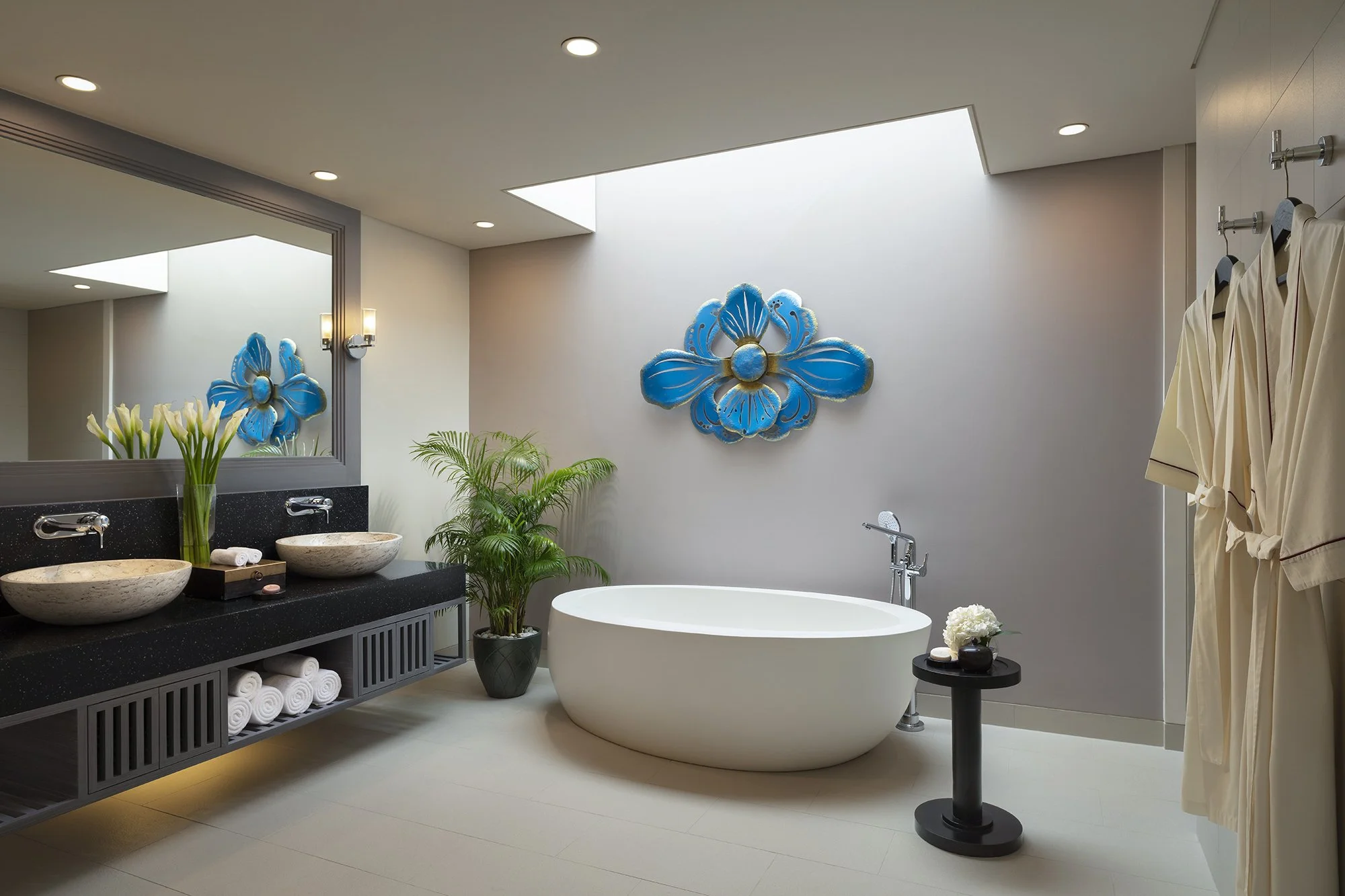 Anantara Vacation Club 2Bedroom Pool VIlla Master Bathroom_1.jpg