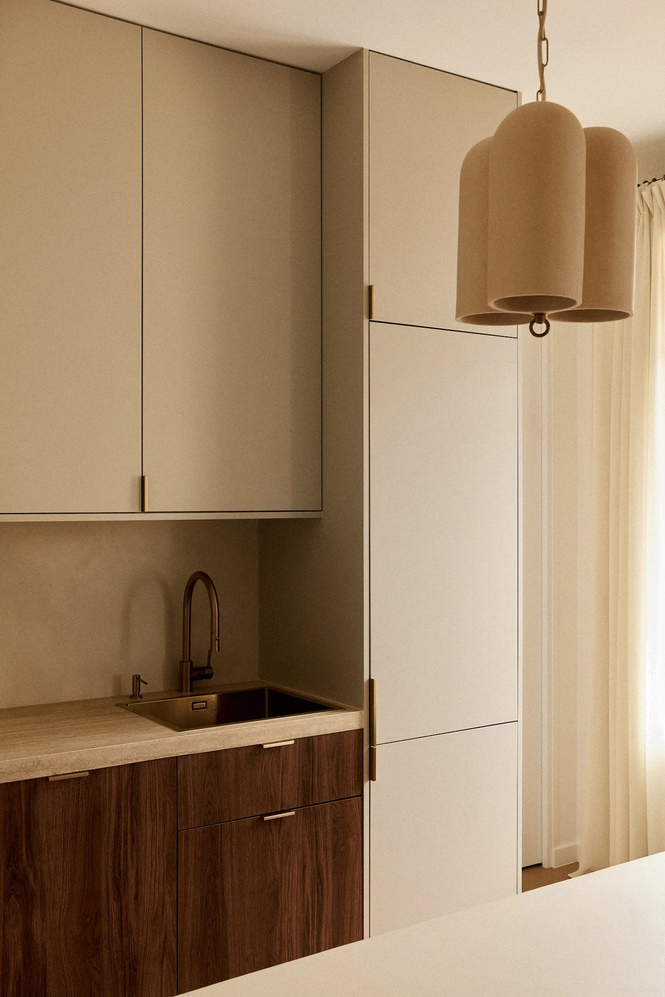 elc studio - Projet de renovation appartement Neuilly Dumas Sejour Cuisine Salle A Manger (15).jpg