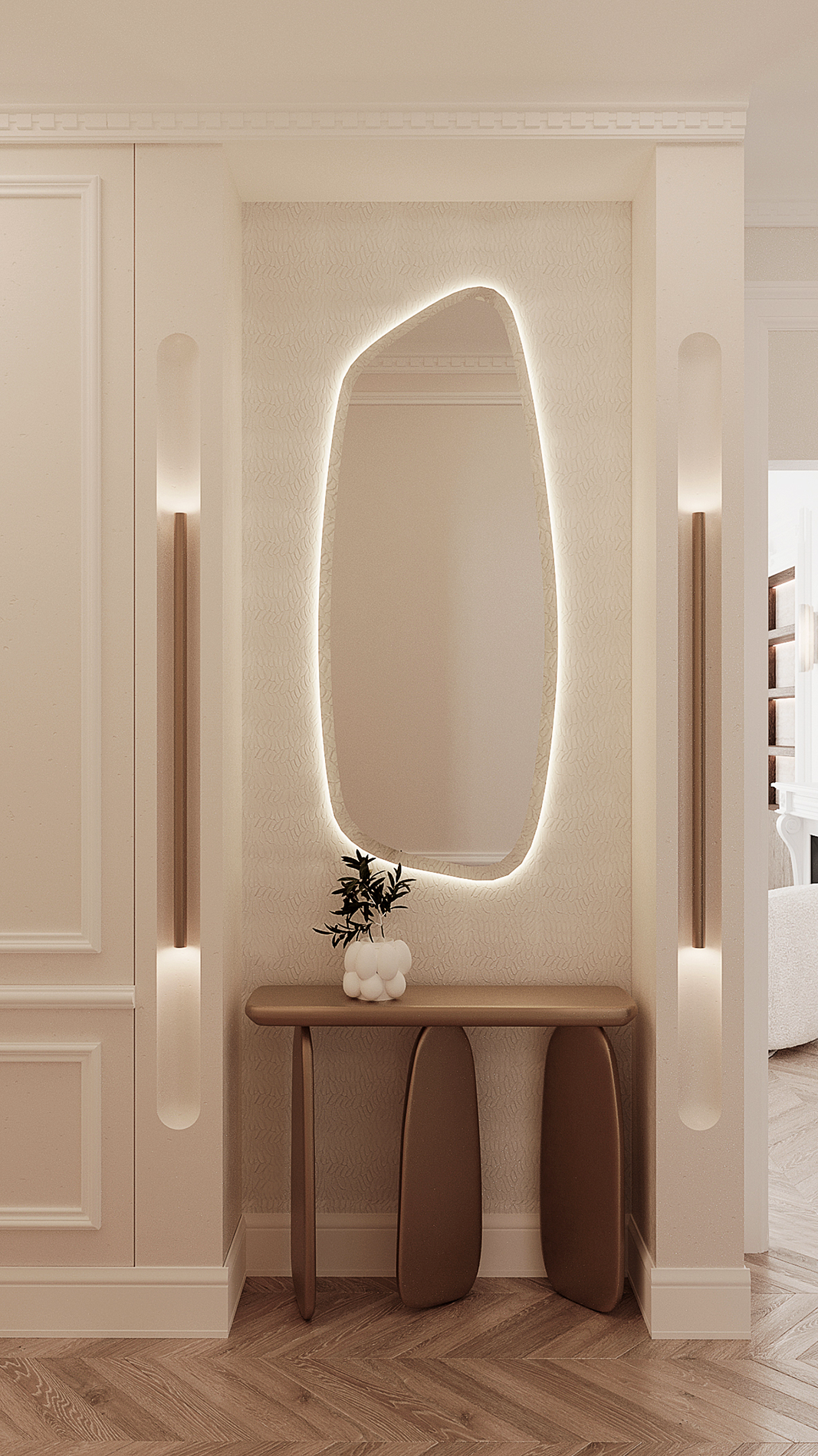 Un miroir moderne irrégulier encadré par des lumières LED et un mur texturé, avec une table en bois clair et une petite plante verte dans un vase blanc devant le miroir.