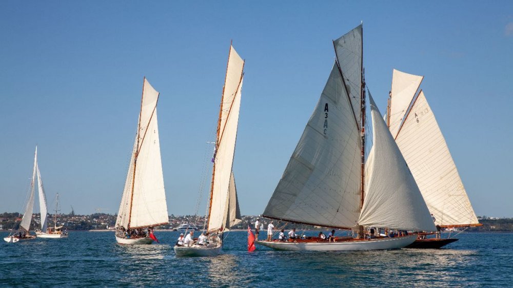 Start sequence. 