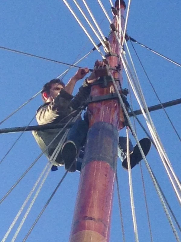 Volunteer Alistair Walling helping rerig.