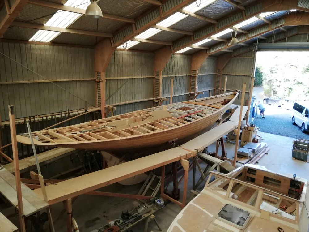 Scoping up the companionway hatch. A fine balance between room to squeeze in and aesthetics.