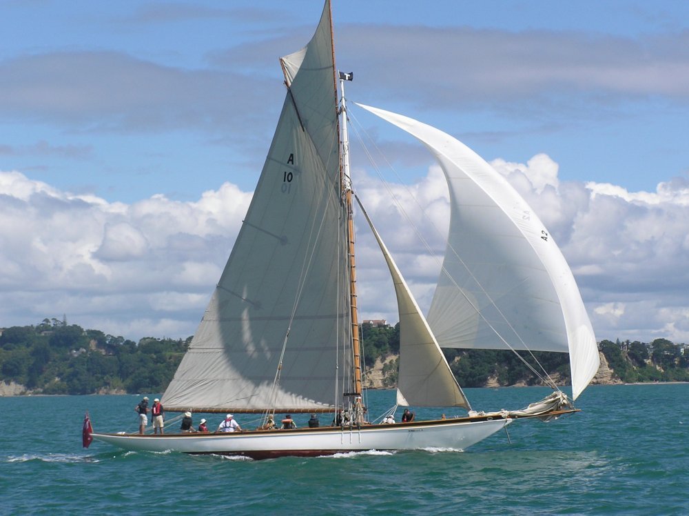 Thelma under full power - Photographer Fiona Blake.