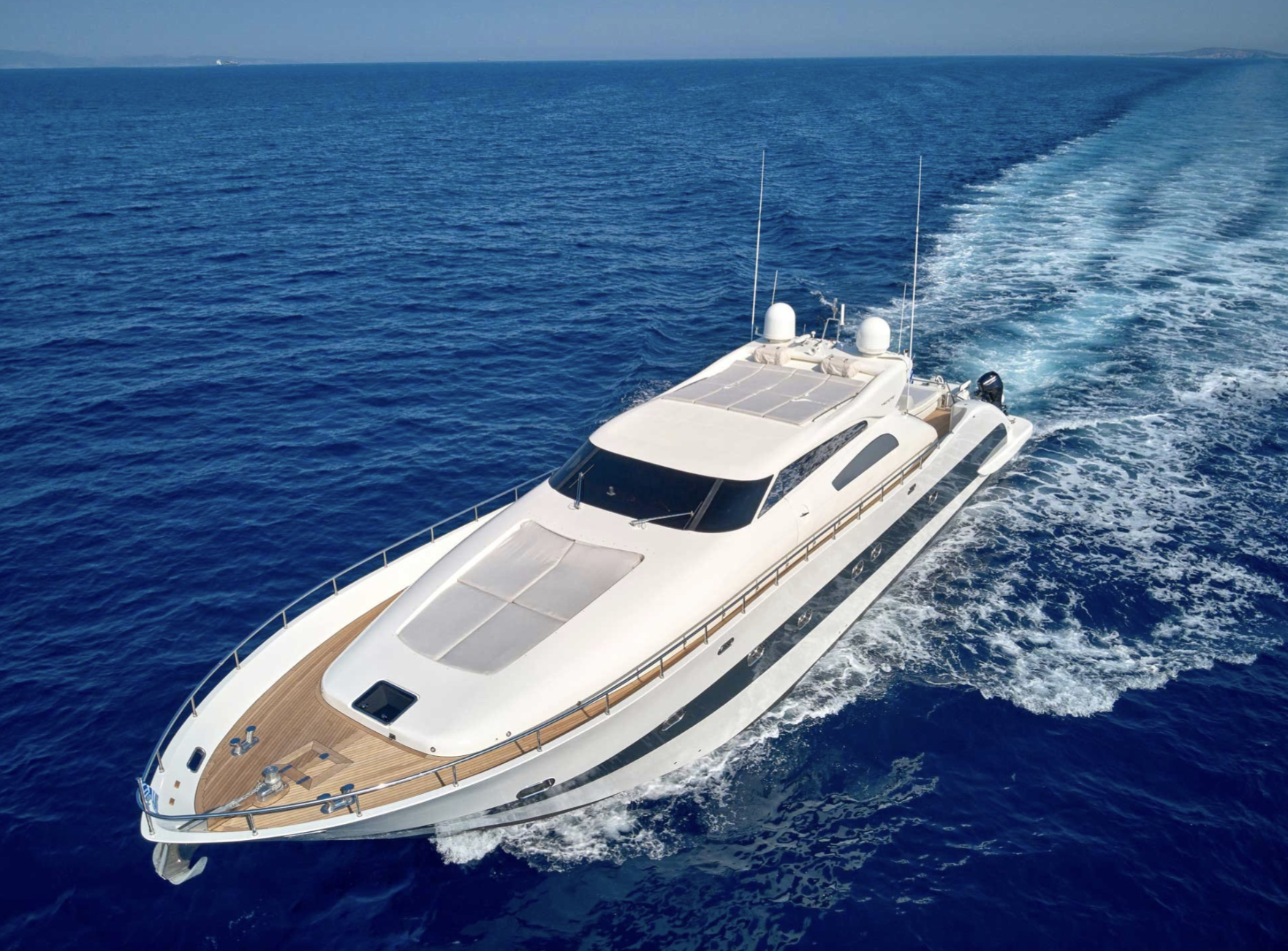 Ruby | 10 guests | 4 cabins | 4 crew 