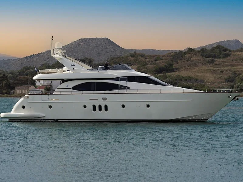 Estia Zeus | 8 guests  | 4 cabins | 3 crew
