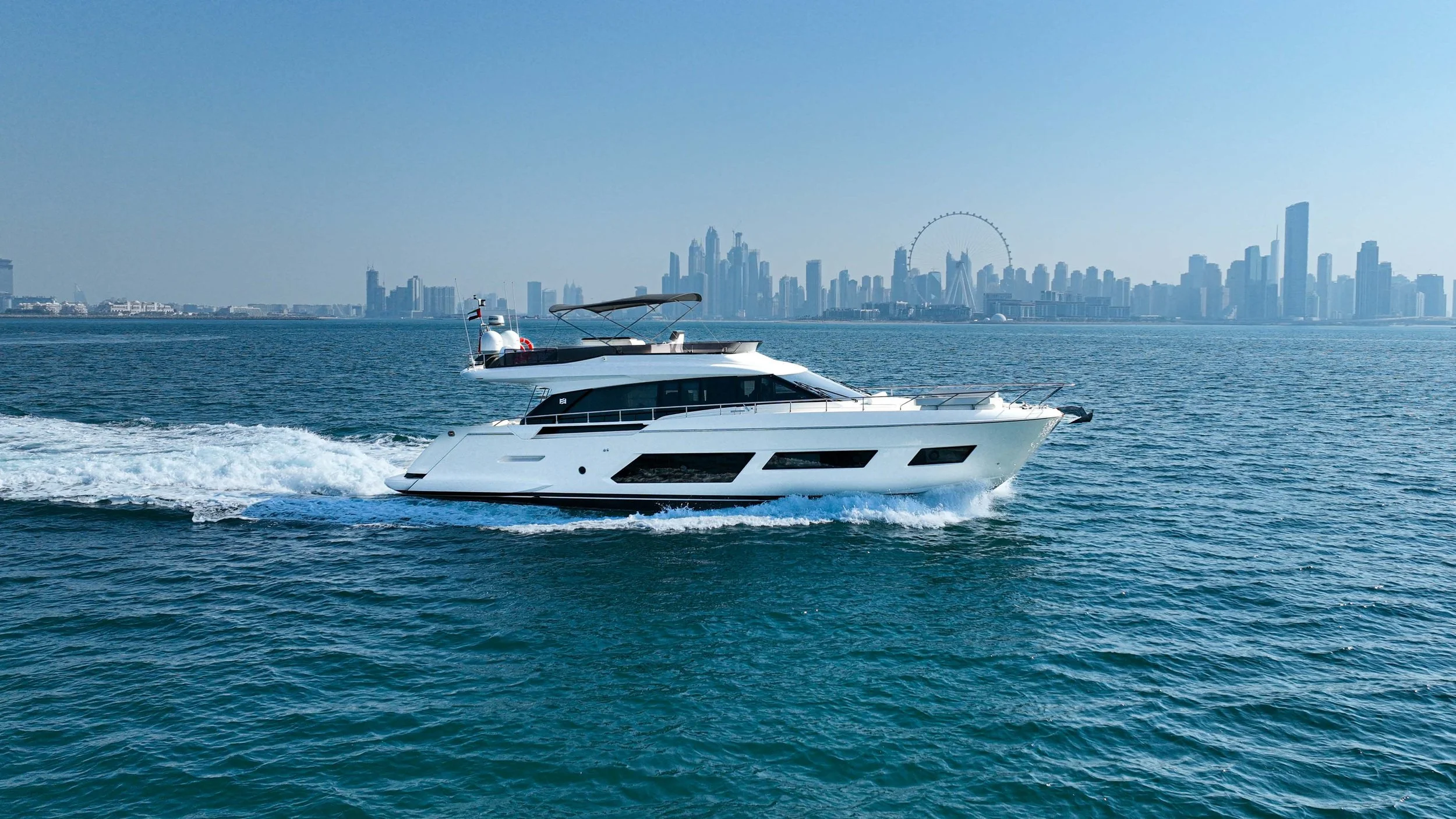 1D-Ferretti 70.jpg
