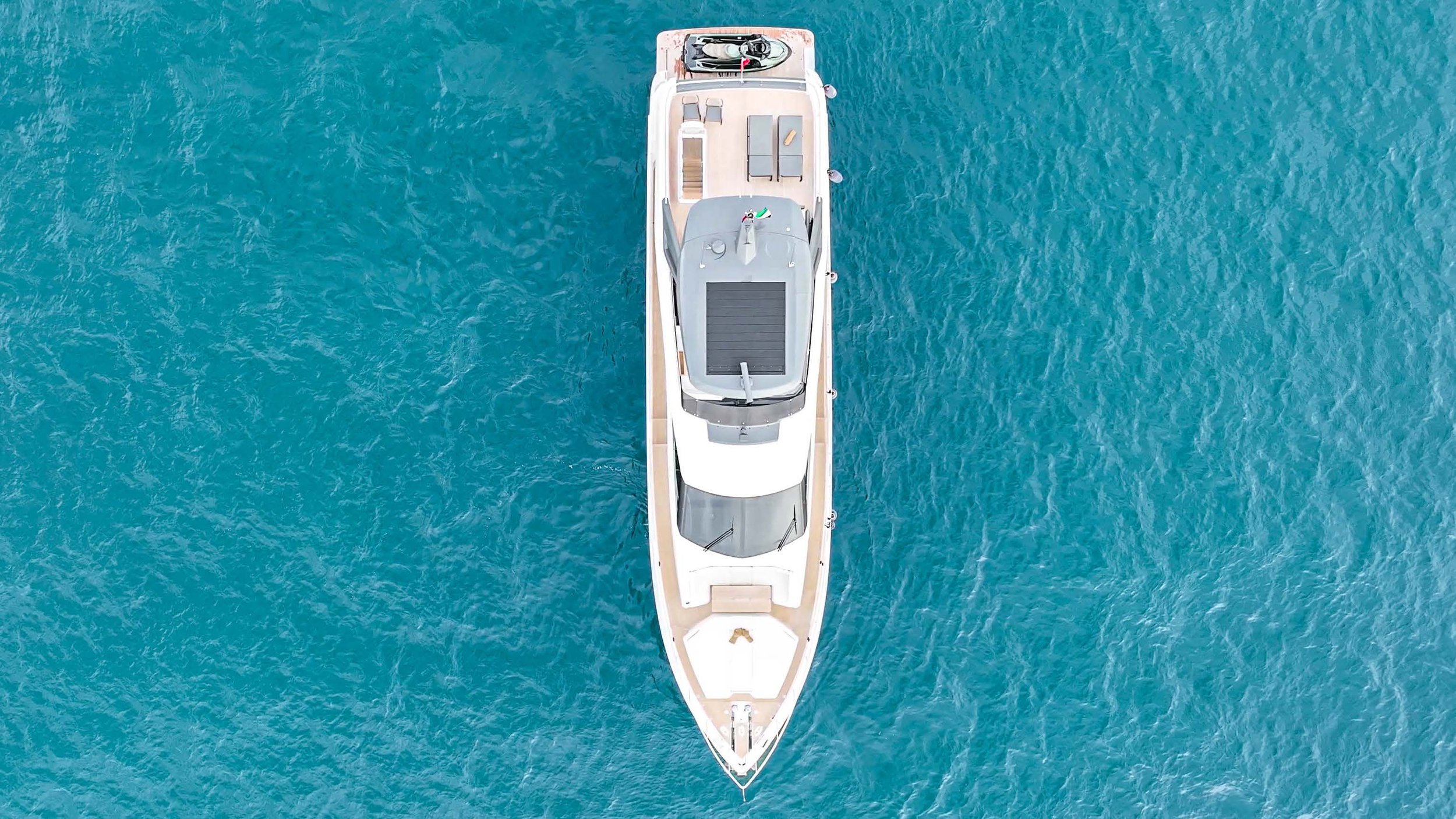 3 FERRETTI 80.jpg