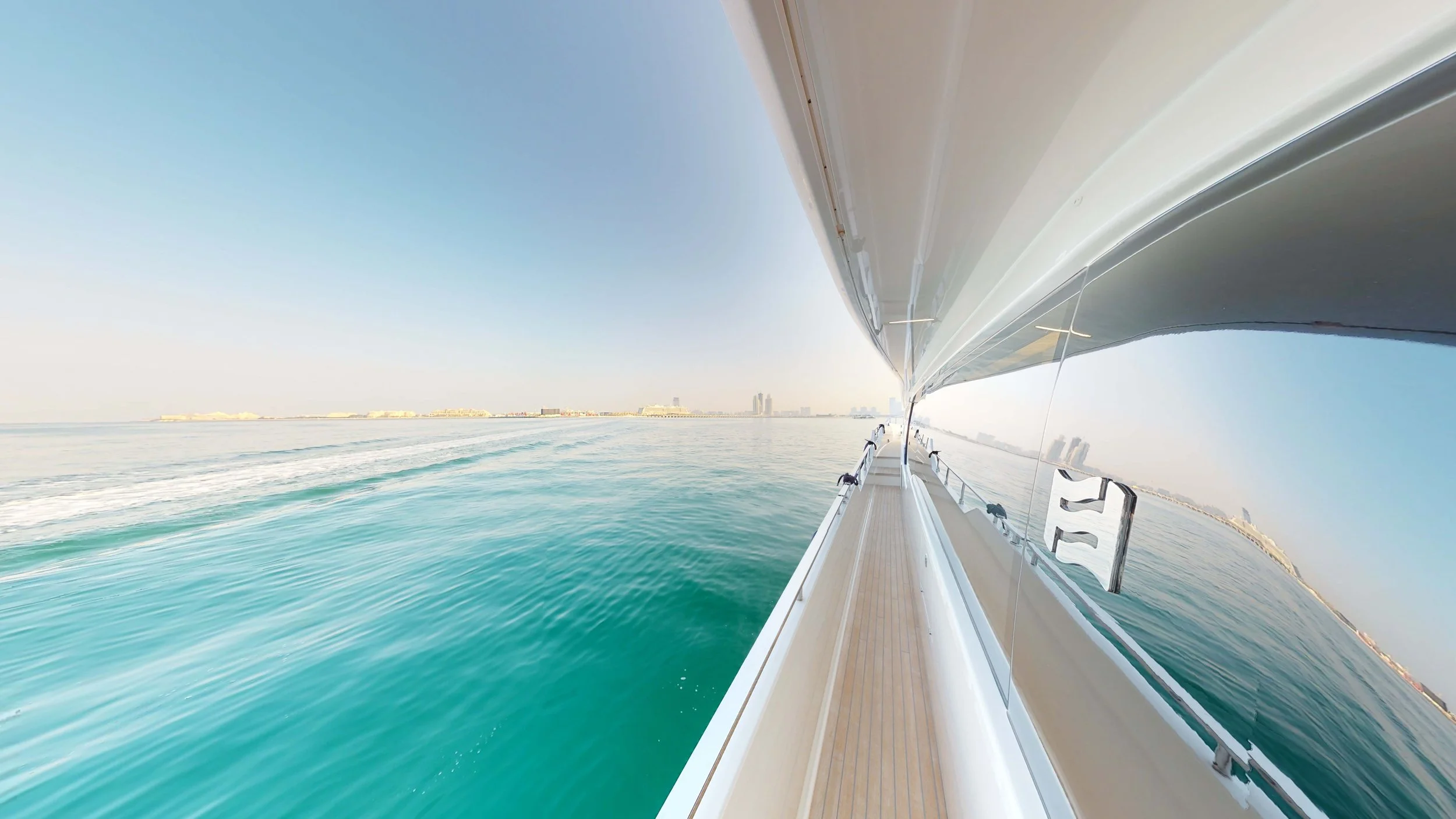 4 FERRETTI 80.jpg