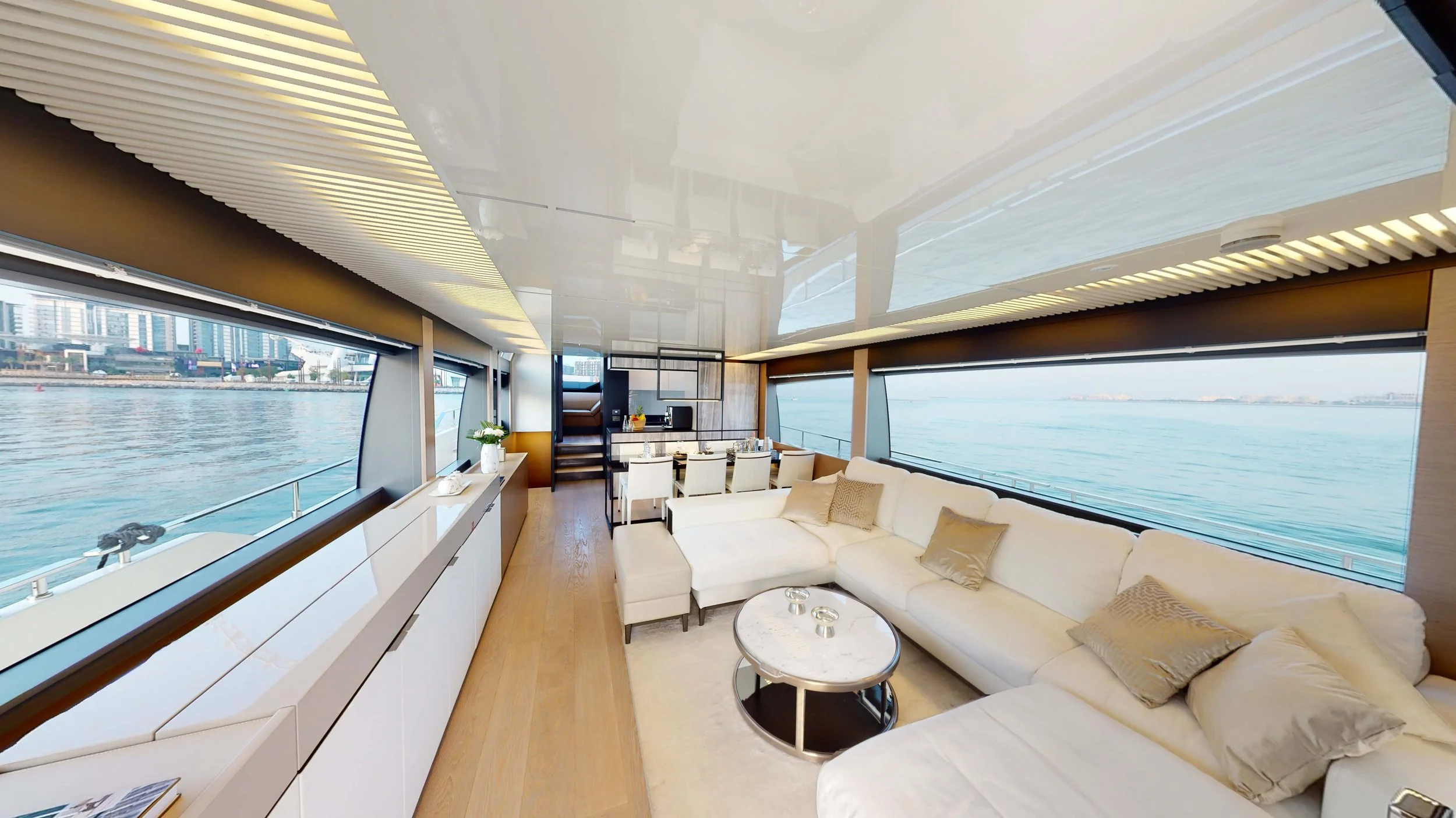 7 FERRETTI 80.jpg
