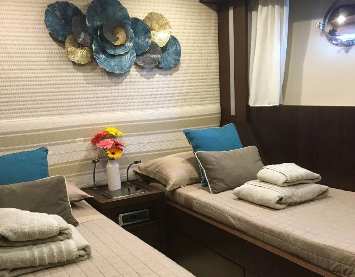 Cabin_07_.jpg