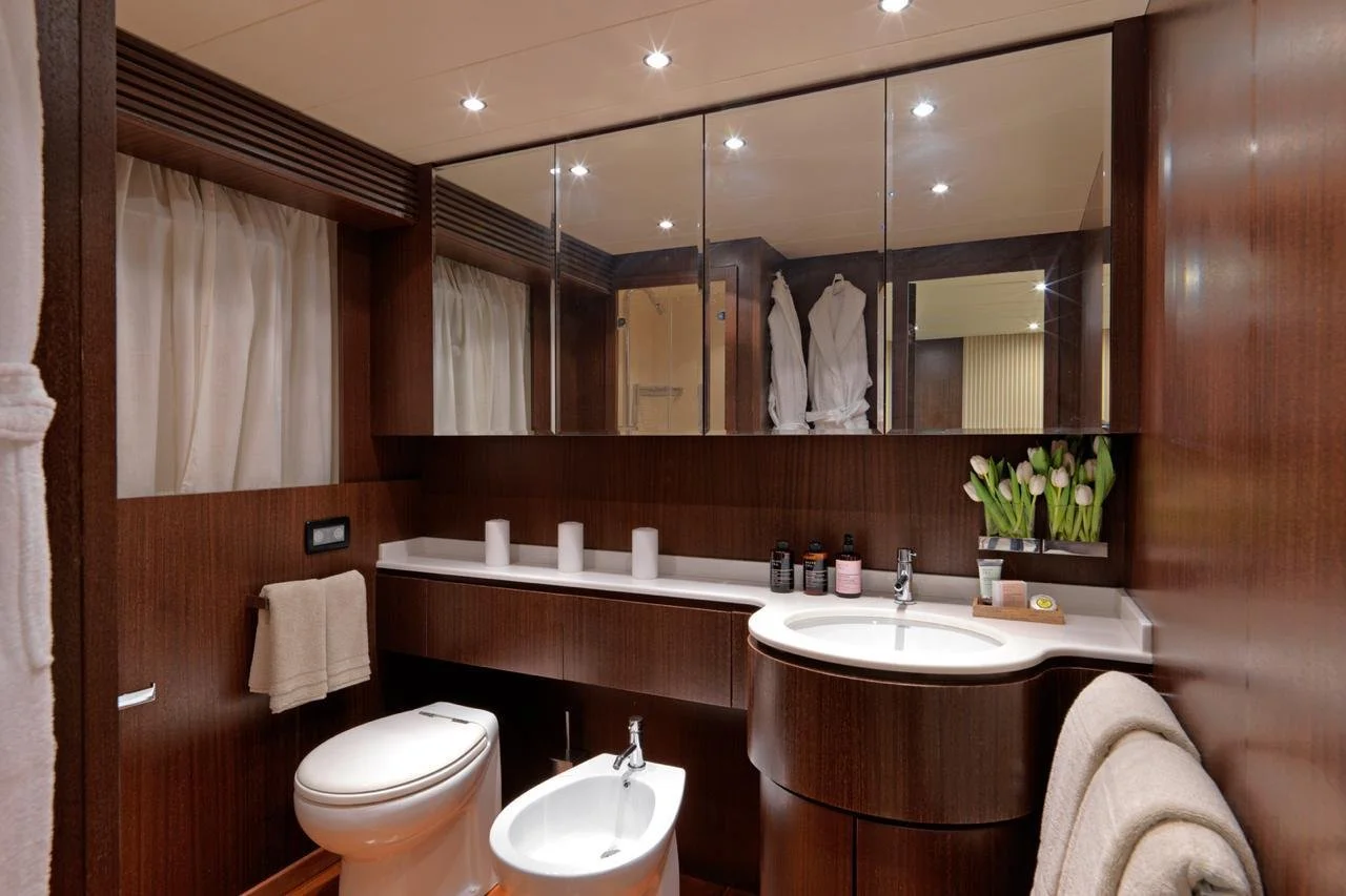 Cabin_04.jpg