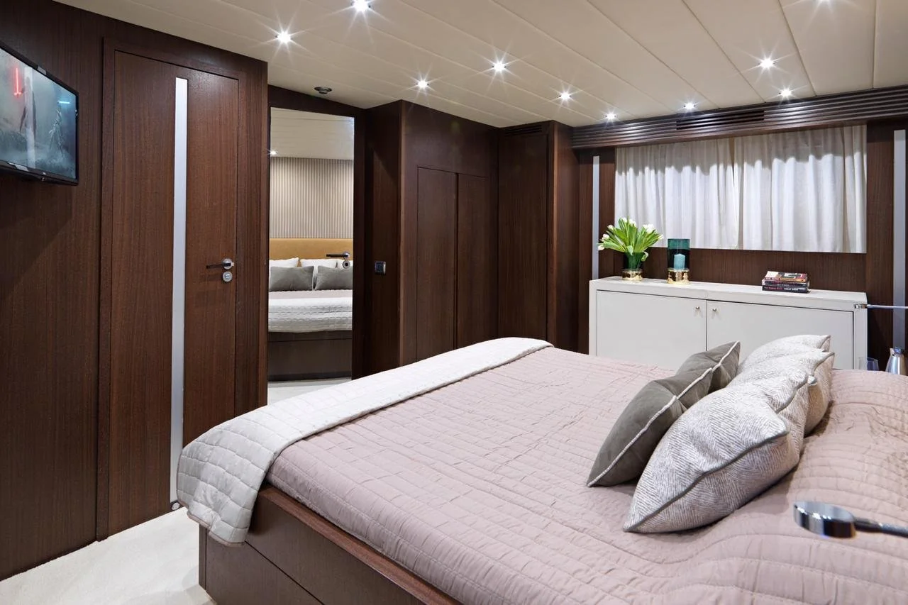 Cabin_03.jpg