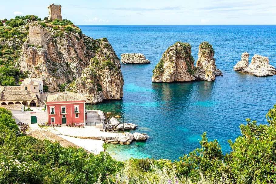 italy-sicily-landscape-holidays-sea-sky.jpg
