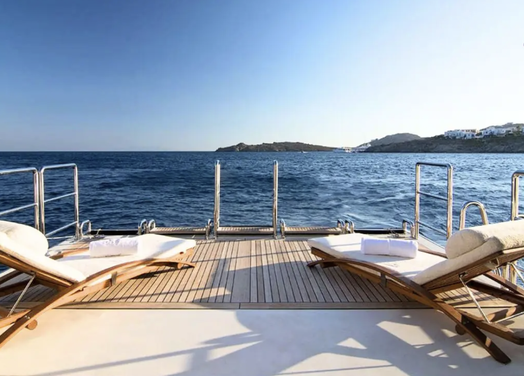 Benetti 184ft yacht charter17.png