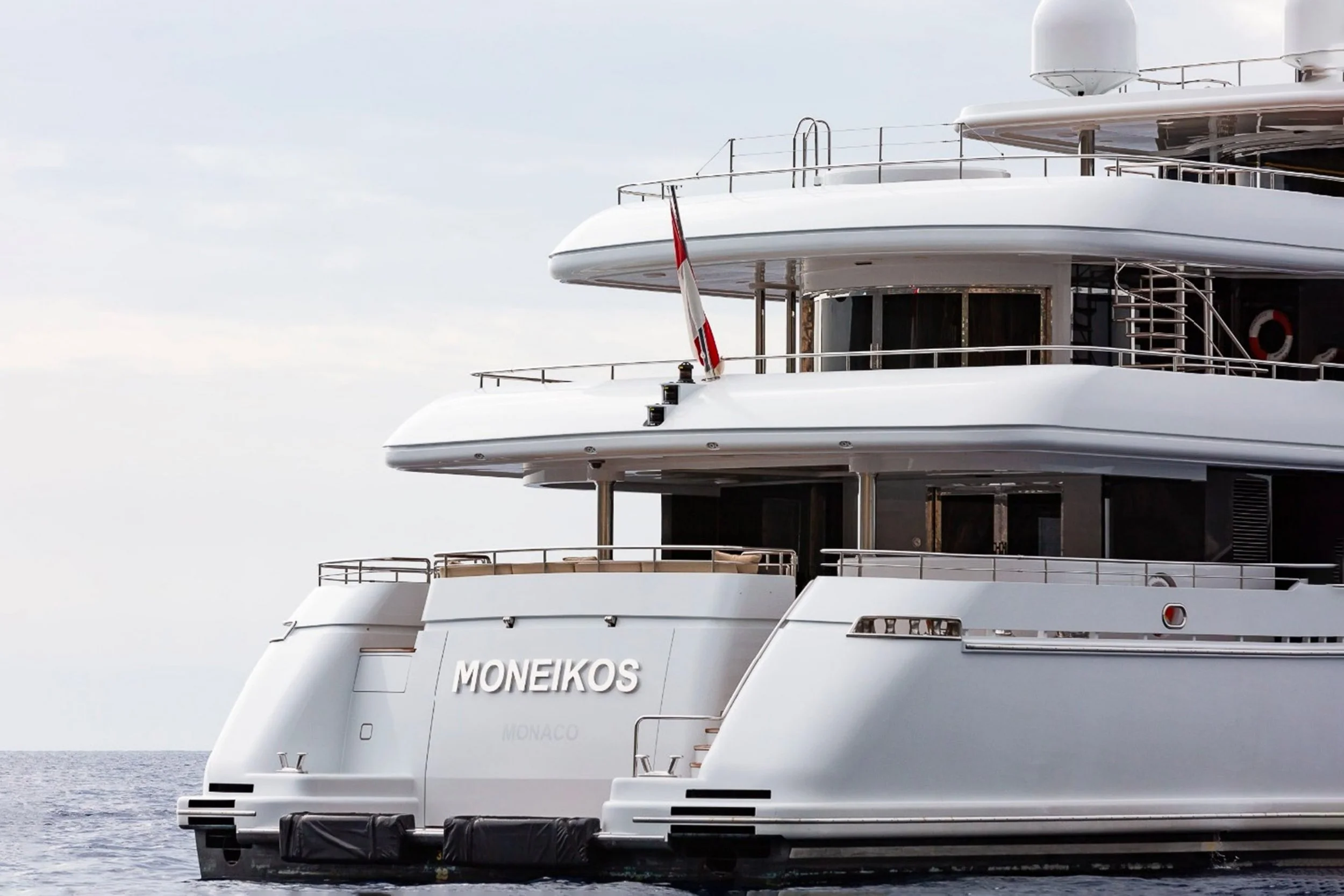 yacht-moneikos-running-06-63dd1fbaa93cf_v_default_extra_big.jpeg