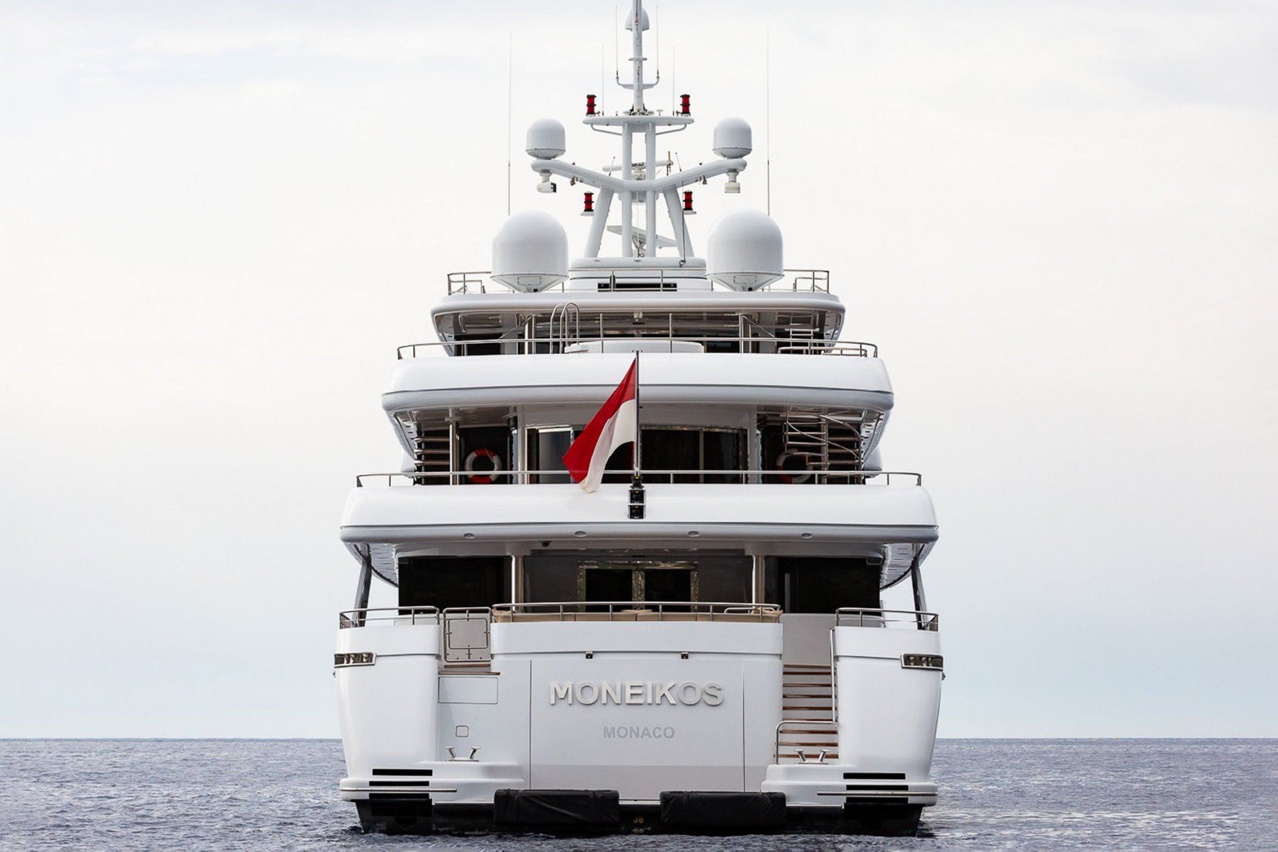 yacht-moneikos-running-05-63dd1fb302c64_v_default_extra_big.jpeg