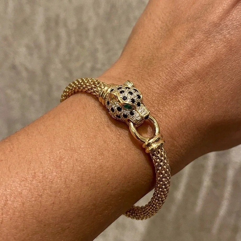 From the textured gold finish to the signature feline motif, this piece is the perfect blend of modern edge and classic luxury. Designed for those who appreciate the power of the details.

Visit our upcoming pop-ups to shop the collection in person:
