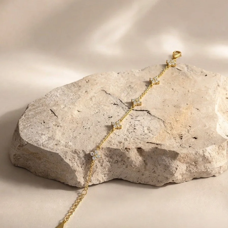 Delicate details, effortless shine. ✨

The new clover chain bracelet is designed to catch the light beautifully, whether worn solo or layered.

Featured at our Olympian City pop-up later this week on the 30th &amp; 31st. Come visit us to see it in pe
