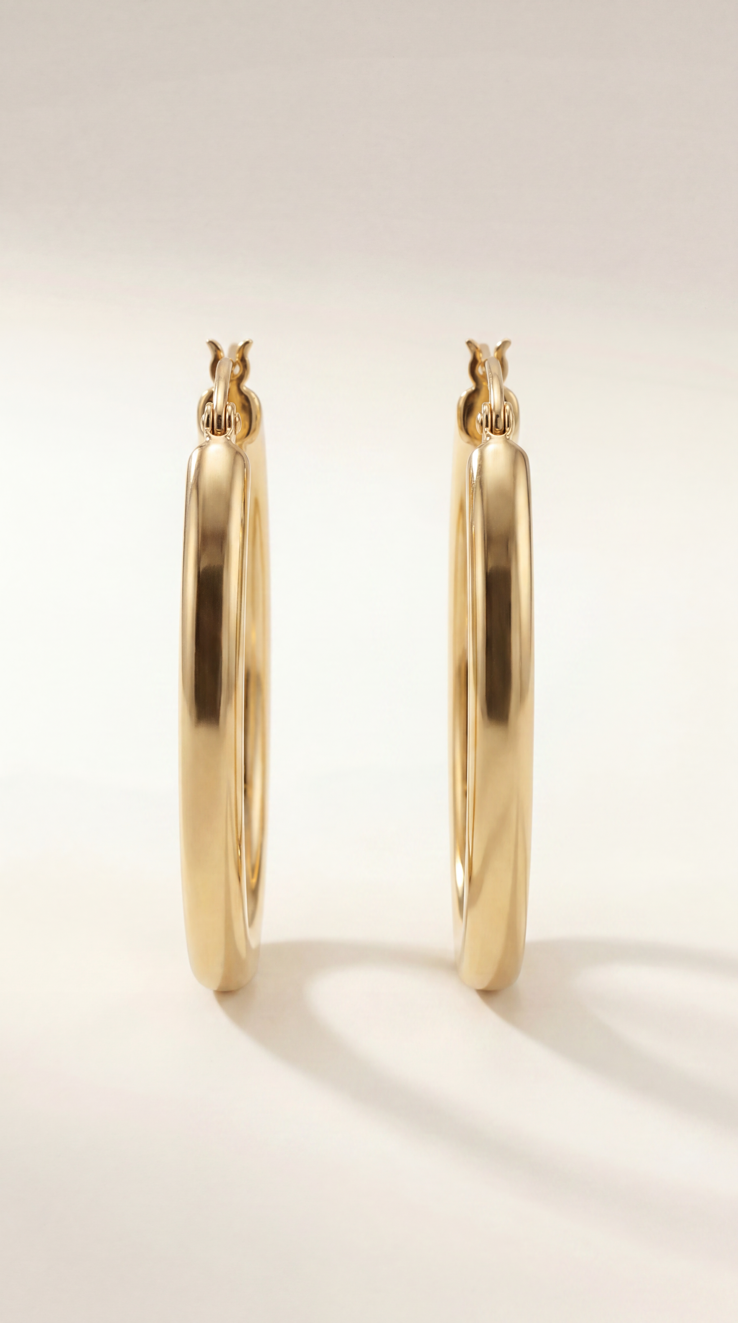 magnific__generate-the-same-jewelry-piece-from-a-sideprofile__13401.png