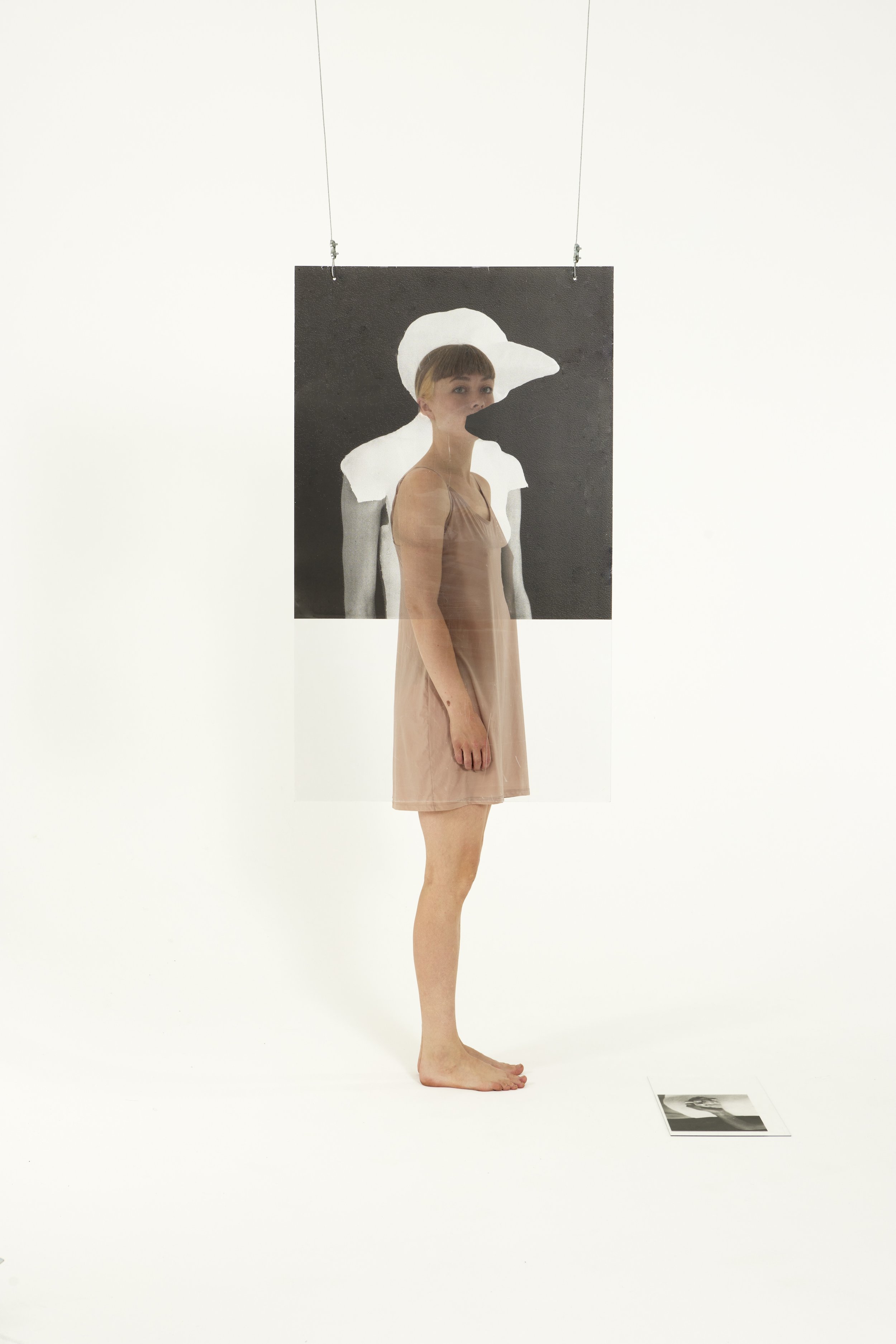 LET ME IN   Siebdruck auf Plexiglas   90 cm x 130 cm   2022