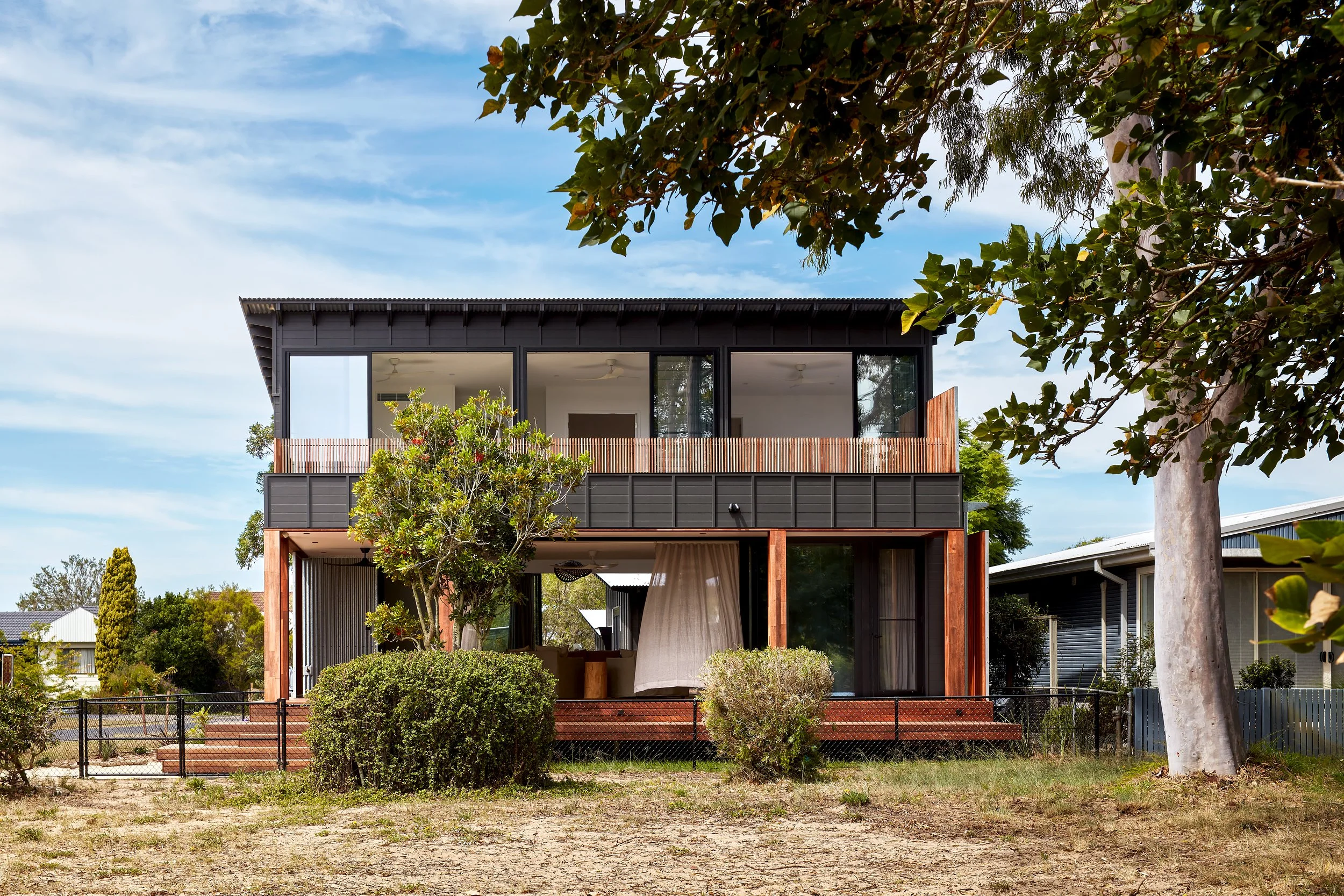 16 PATONGA_271b.jpg