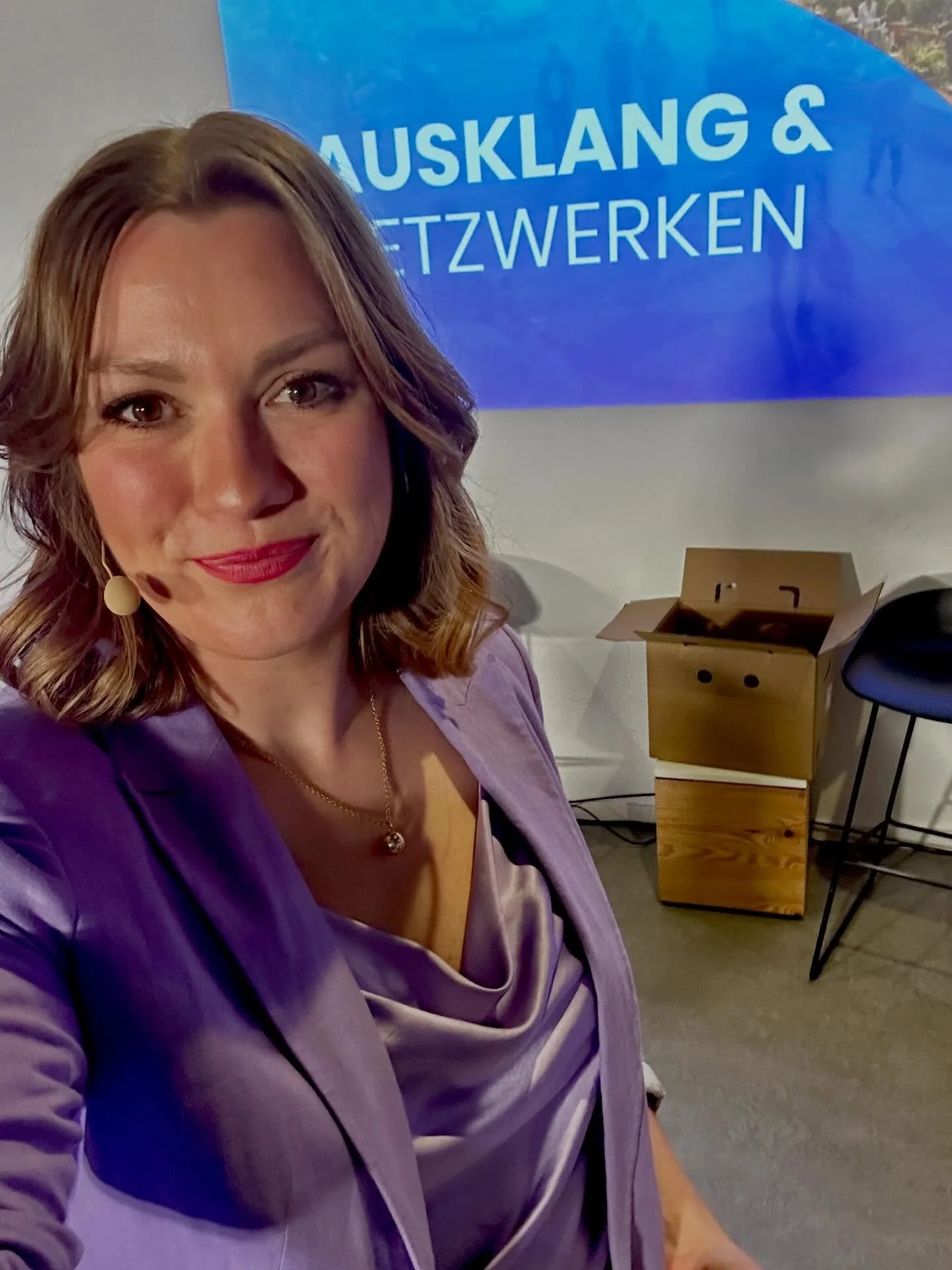 Komm, lass&lsquo; mal von der Zukunft tr&auml;umen! 💭 Manchmal tut es einfach gut, sich Zeit f&uuml;r Visionen und Inspiration zu nehmen. Denn wie sonst wollen wir in die Zukunft blicken?! Als #Moderatorin durfte ich das #CoreForumZukunftStadt moder