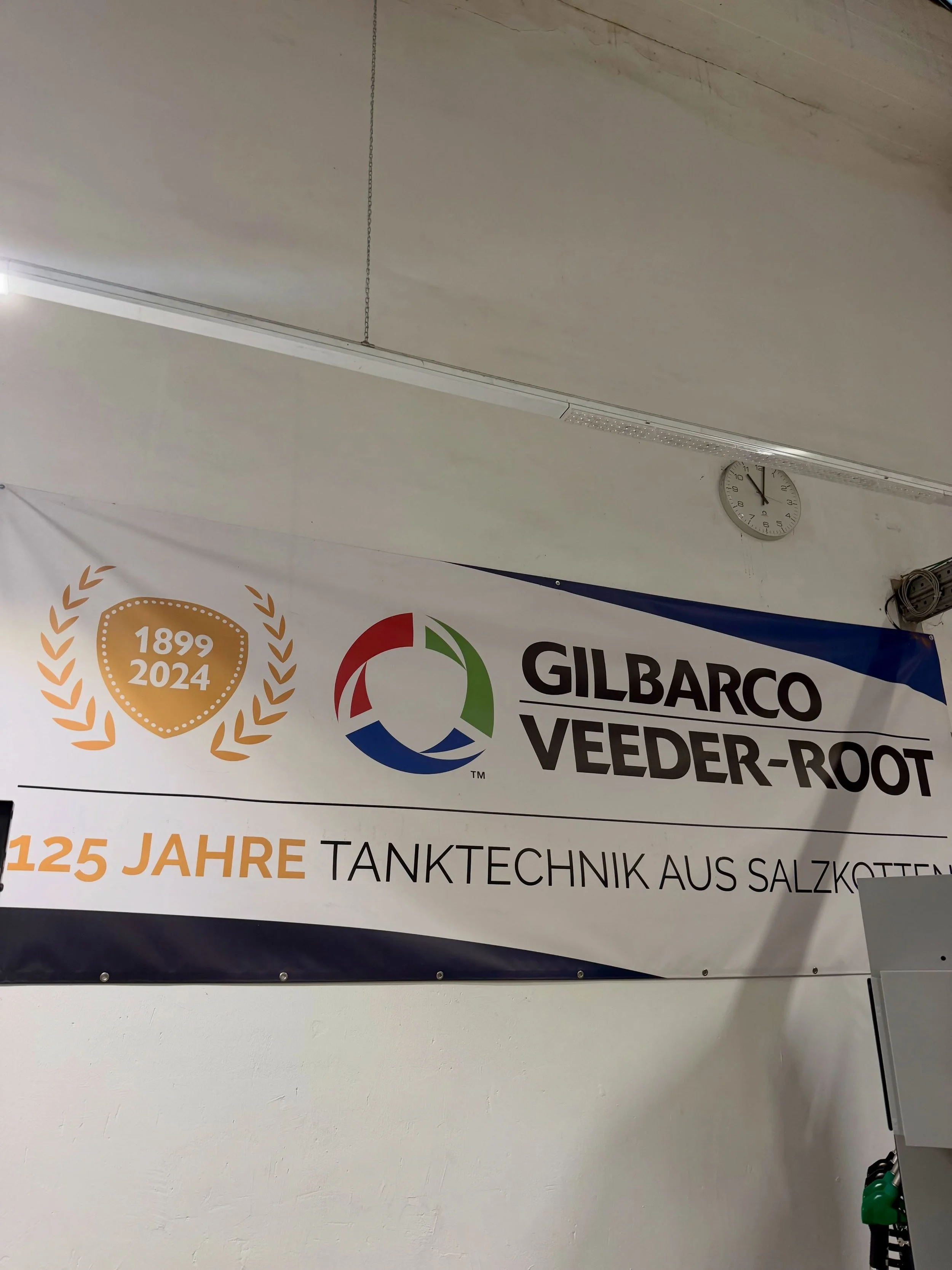⛽️ Werksbesichtigung⛽️

Gestern durften wir bei @gilbarcoveederroot in Salzkotten eine Werksbesichtigung erleben 💪

Einmal entlang der kompletten Produktionsstra&szlig;e f&uuml;r die Zapfs&auml;ulen bis hin zum fertigen Endprodukt ⛽️
Au&szlig;erdem 